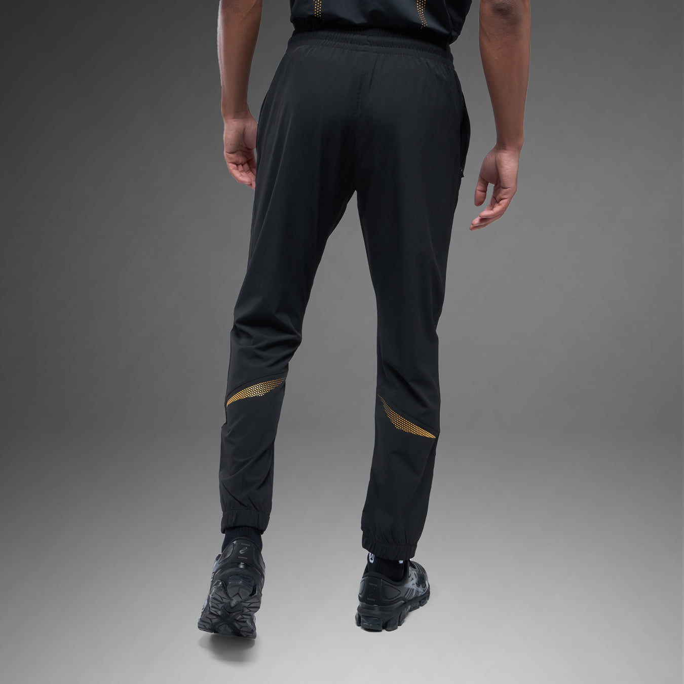 FK x Venum Hexagone MMA trainingspak Compleet trainingspak (jack + broek) - Zwart/Goud