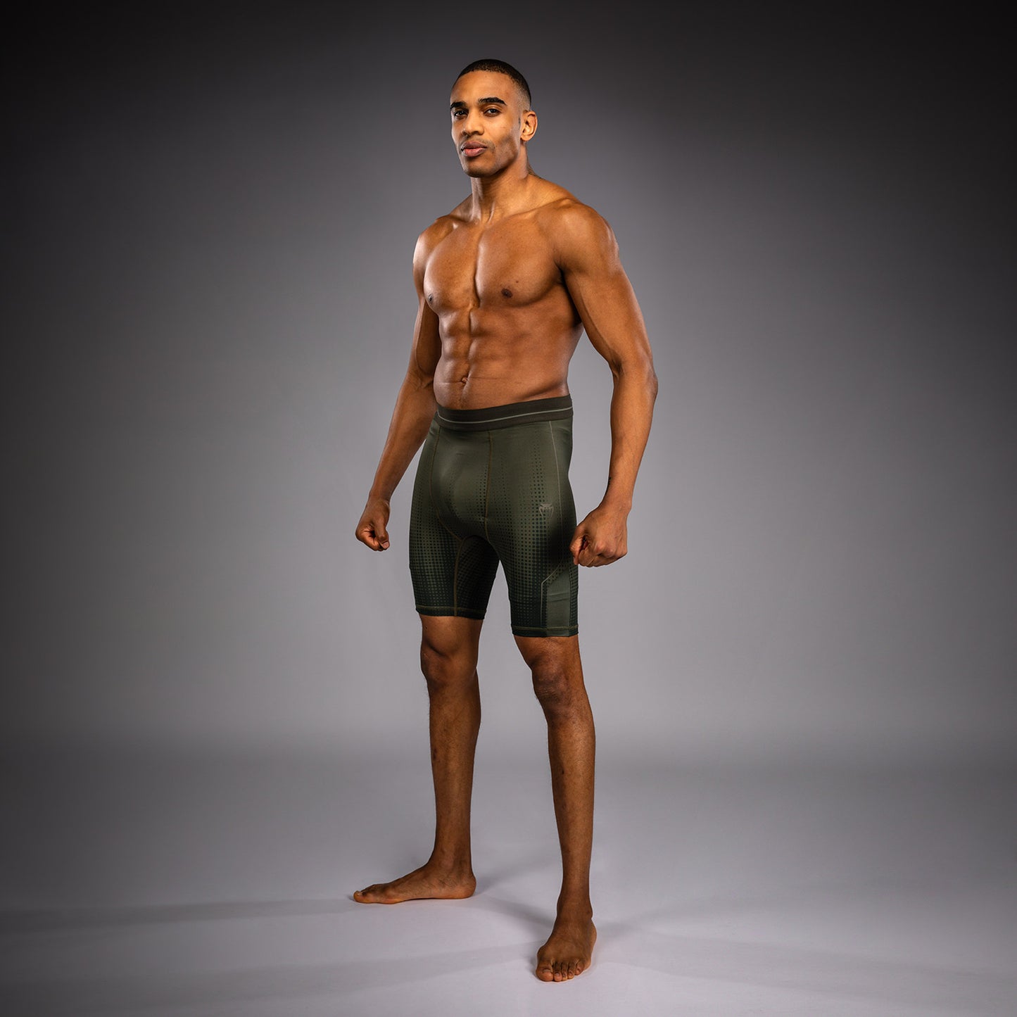 Venum Stealth Vale Tudo Compressieshort – Kaki/Donkergroen