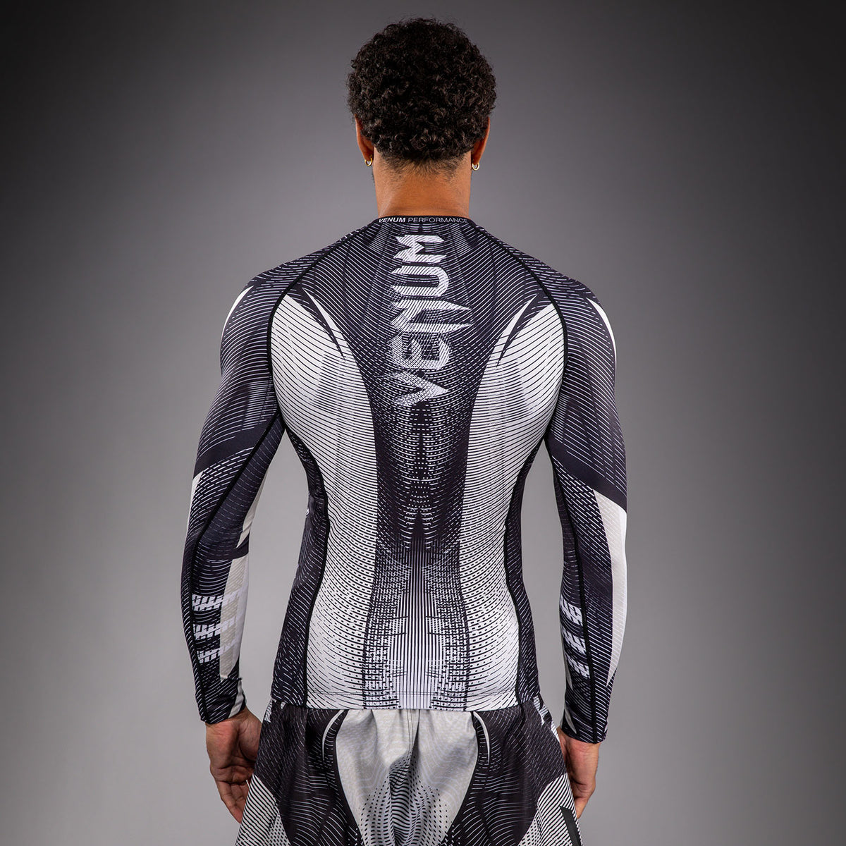 Venum Galactic 3.0 Rashguard met lange mouwen - Offwhite/Zwart