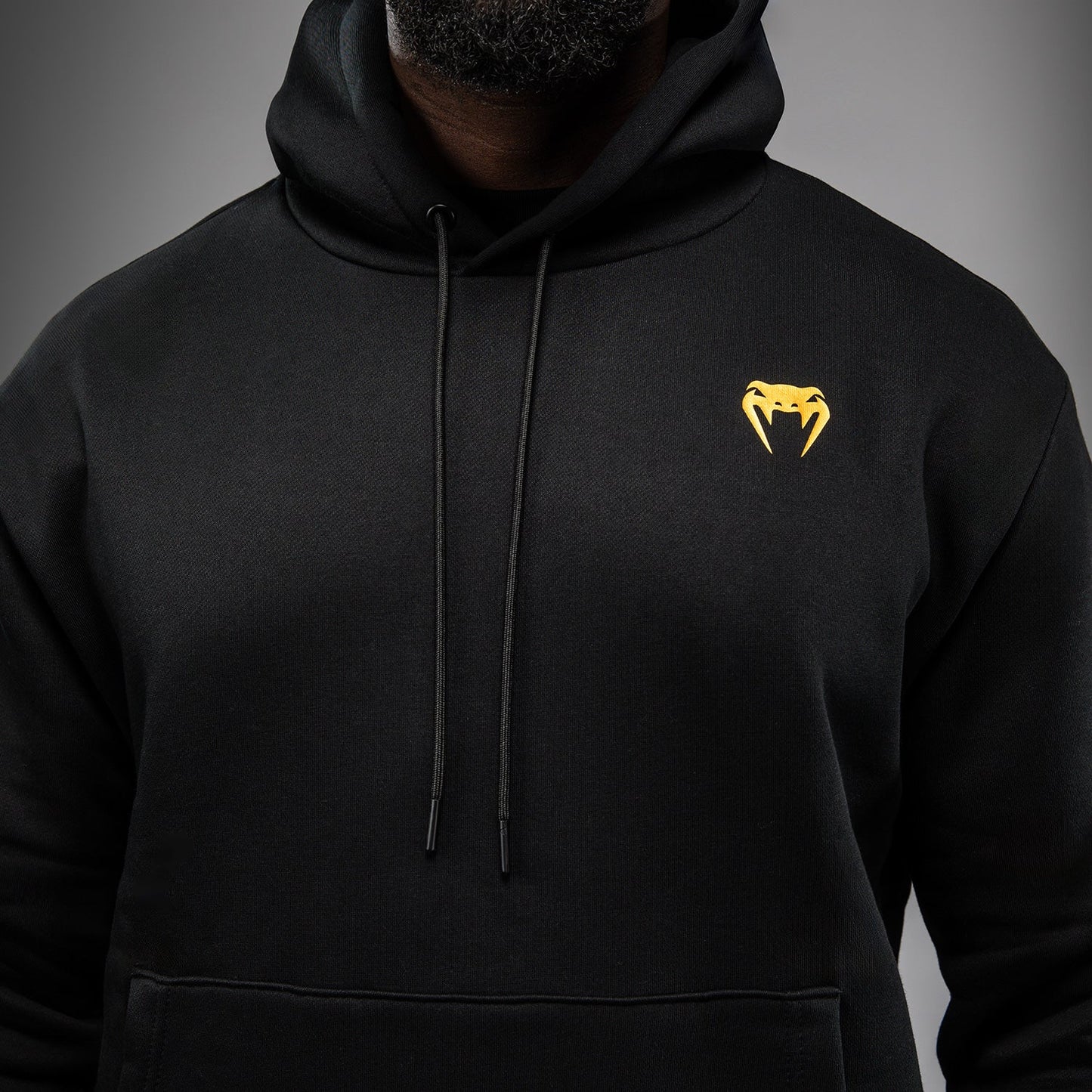 Venum Serpenti Hoodie – Zwart/Zilver/Goud
