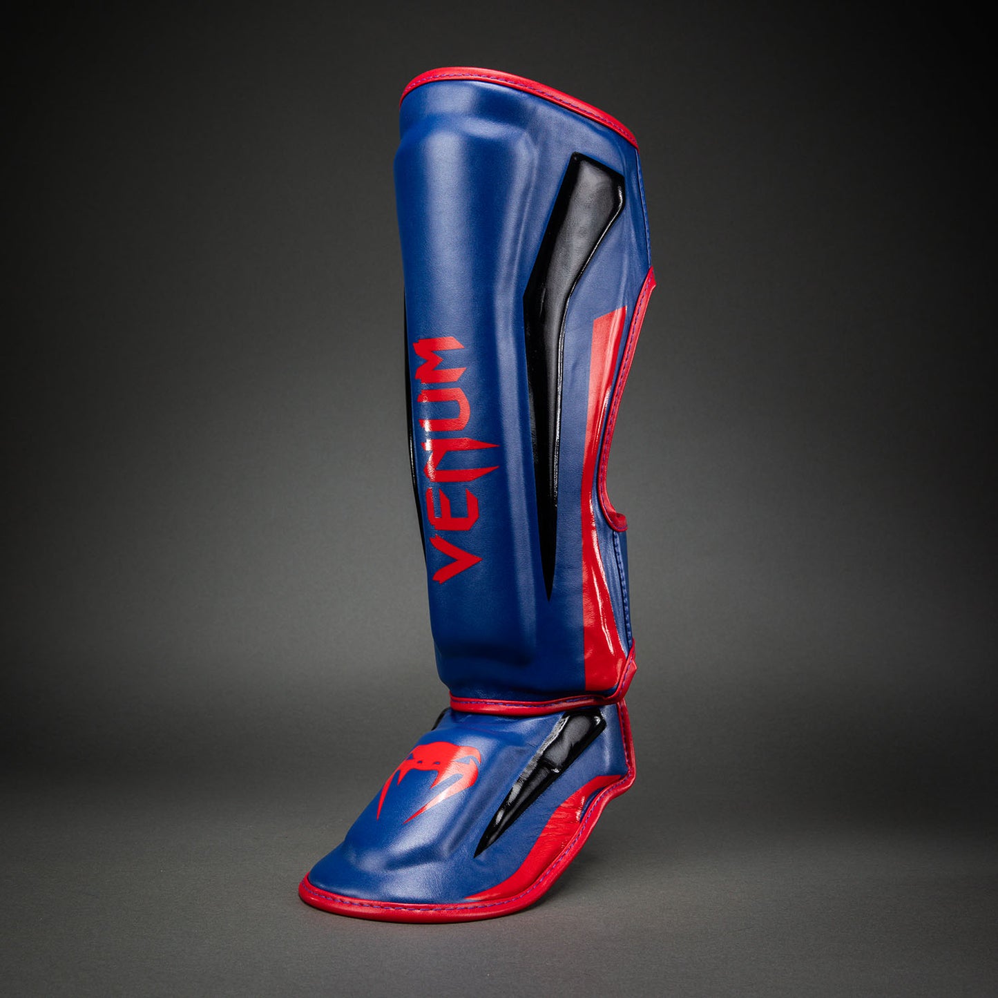 Venum Elite Scheenbeschermers - Donkerblauw/Rood