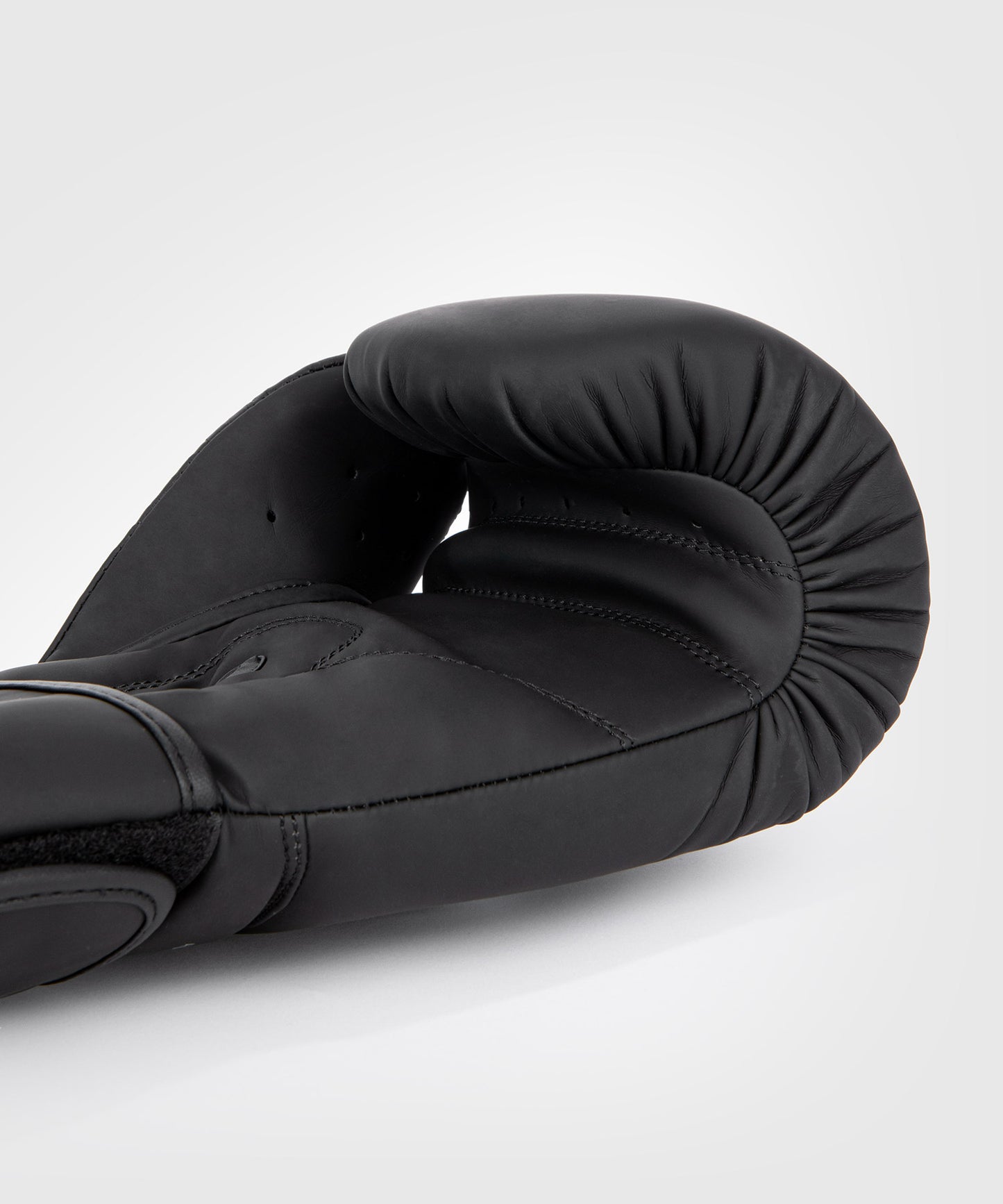 Venum Contender 1.5  Bokshandschoenen - Zwart/Wit