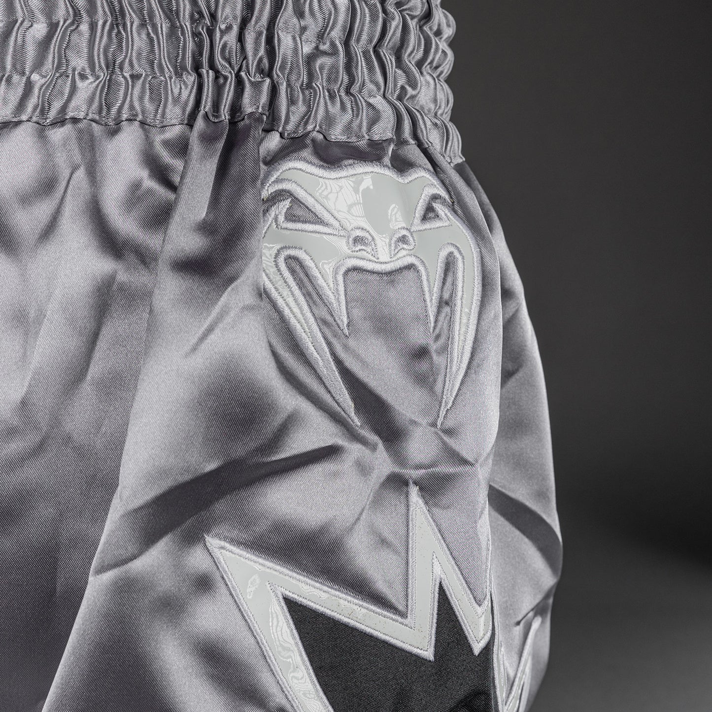 Venum Inferno 2.0 Muay Thai Shorts - Grijs/Zwart