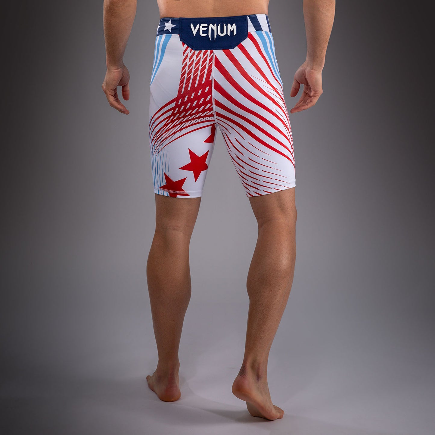 Official UFC Freedom 250 by Venum Authentic Fight Night Vale Tudo Shorts voor heren - Wit