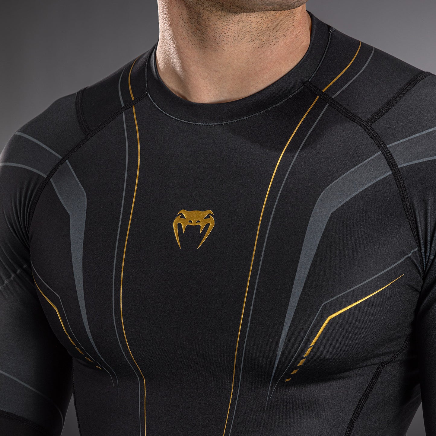 Venum Streamline Rashguard met lange mouwen – Zwart/Goud