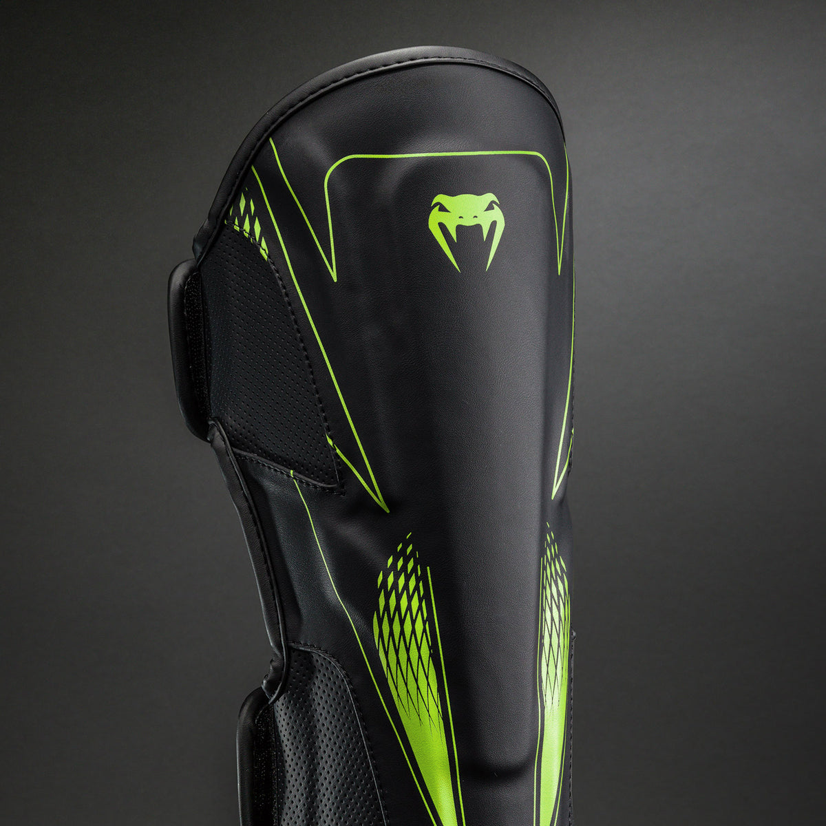 Venum Amazonia Reborn Scheenbeschermers - Zwart/Groen