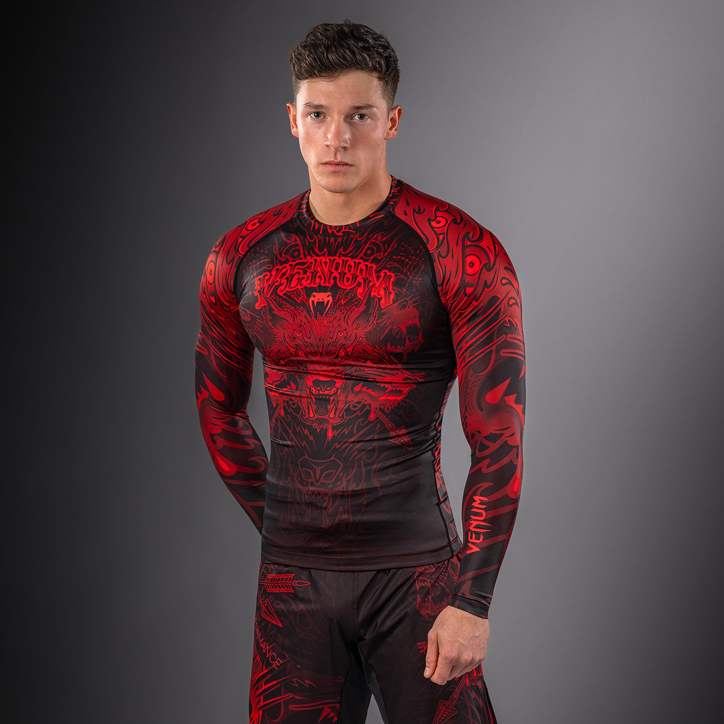 Venum Wolf Atak Rashguard met lange mouwen – Zwart/Rood