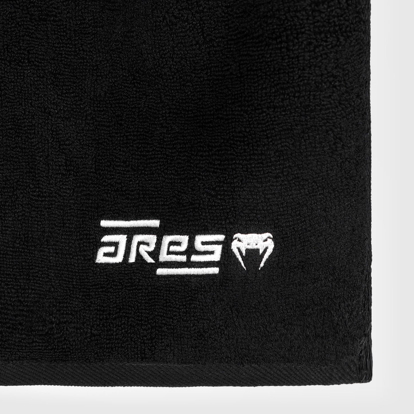 Venum x Ares Handdoek 70x137cm - Zwart