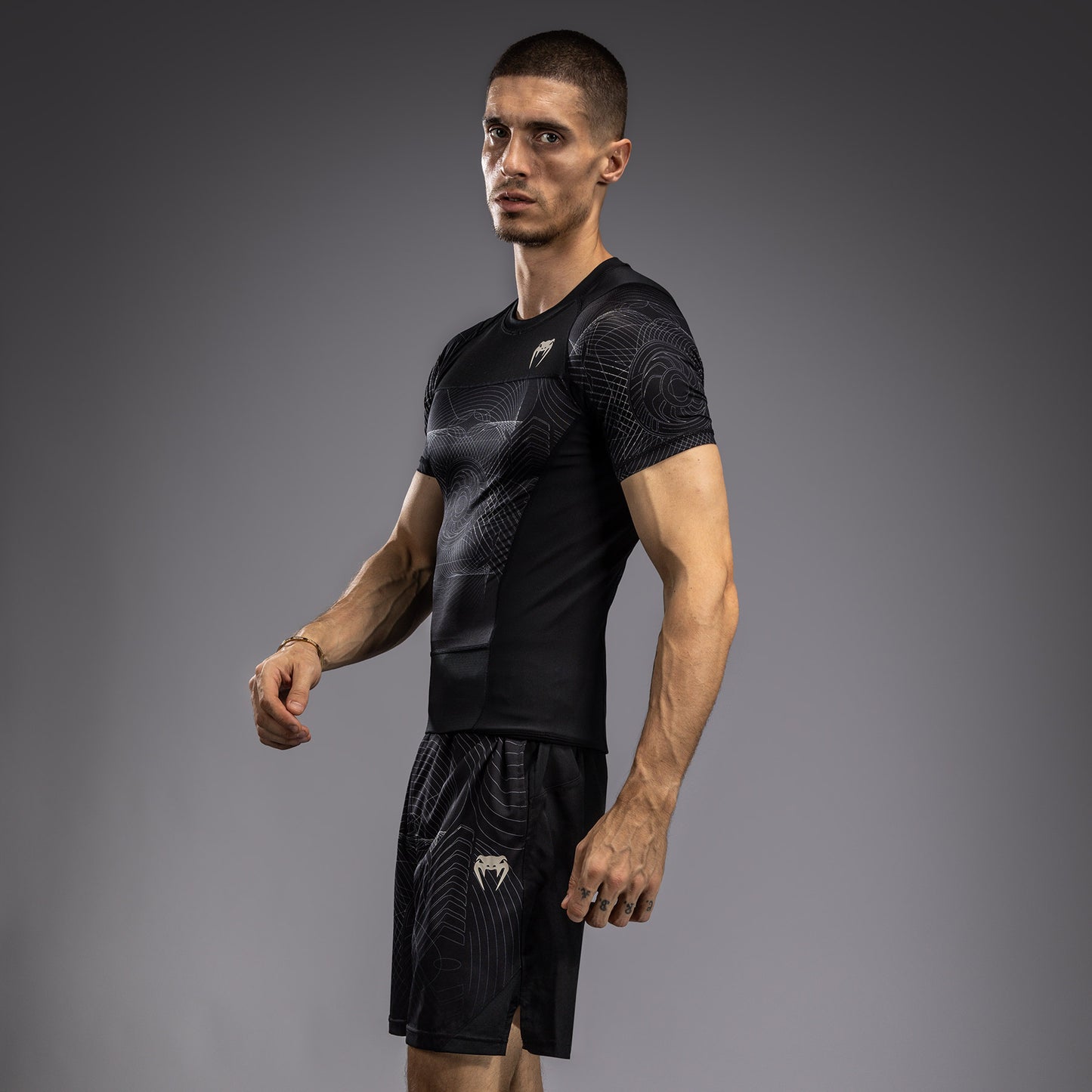 Venum G-Fit Air Korte Mouw Rashguard Heren - Diepzwart / Woestijnzand