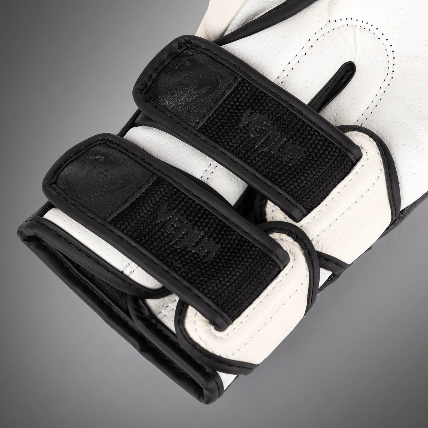 Venum Reverso Bokshandschoenen - Snow White/Black