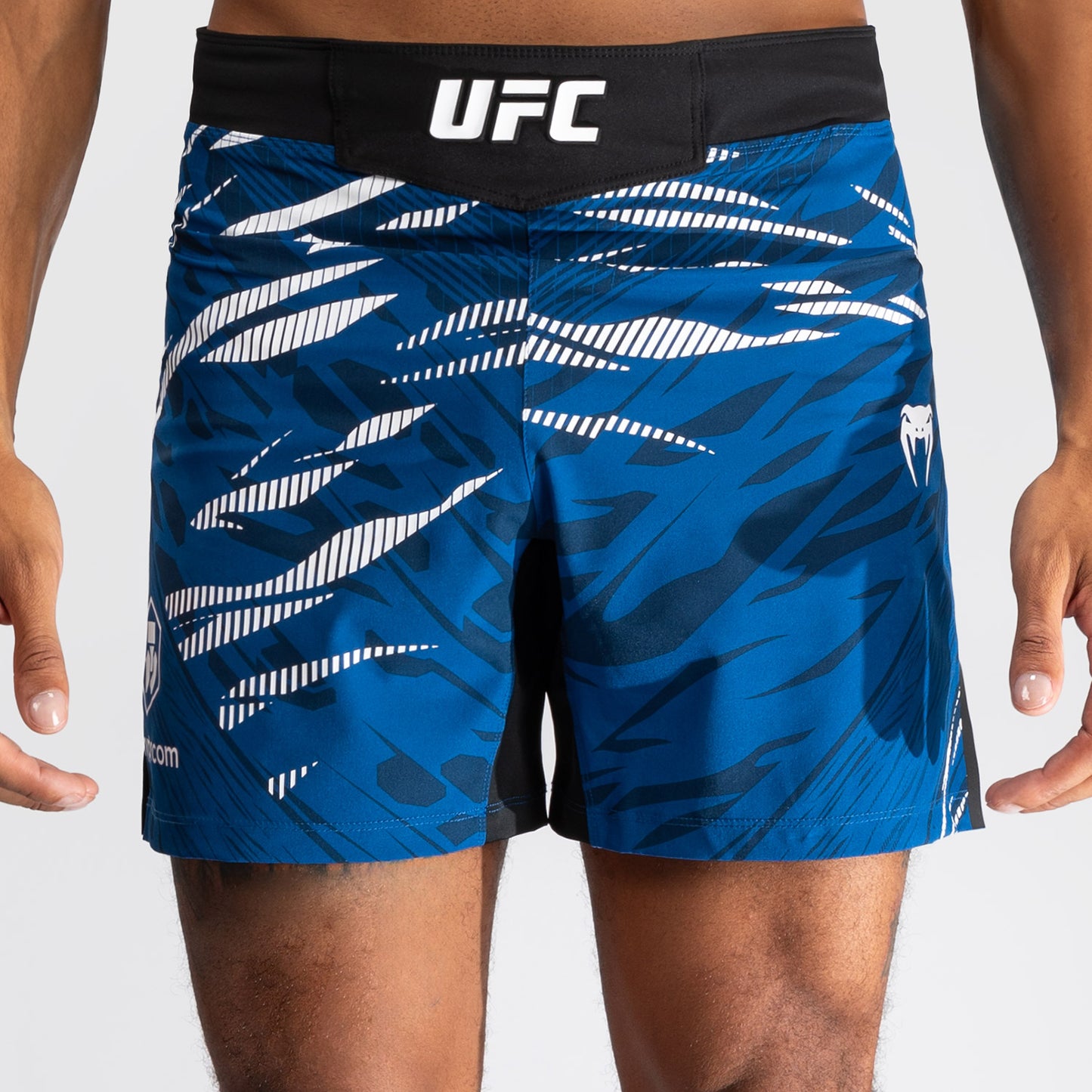 UFC Fusion by Venum Personalized Authentic Fight Night Fight Shorts voor Heren - Kort Fit - Blauw
