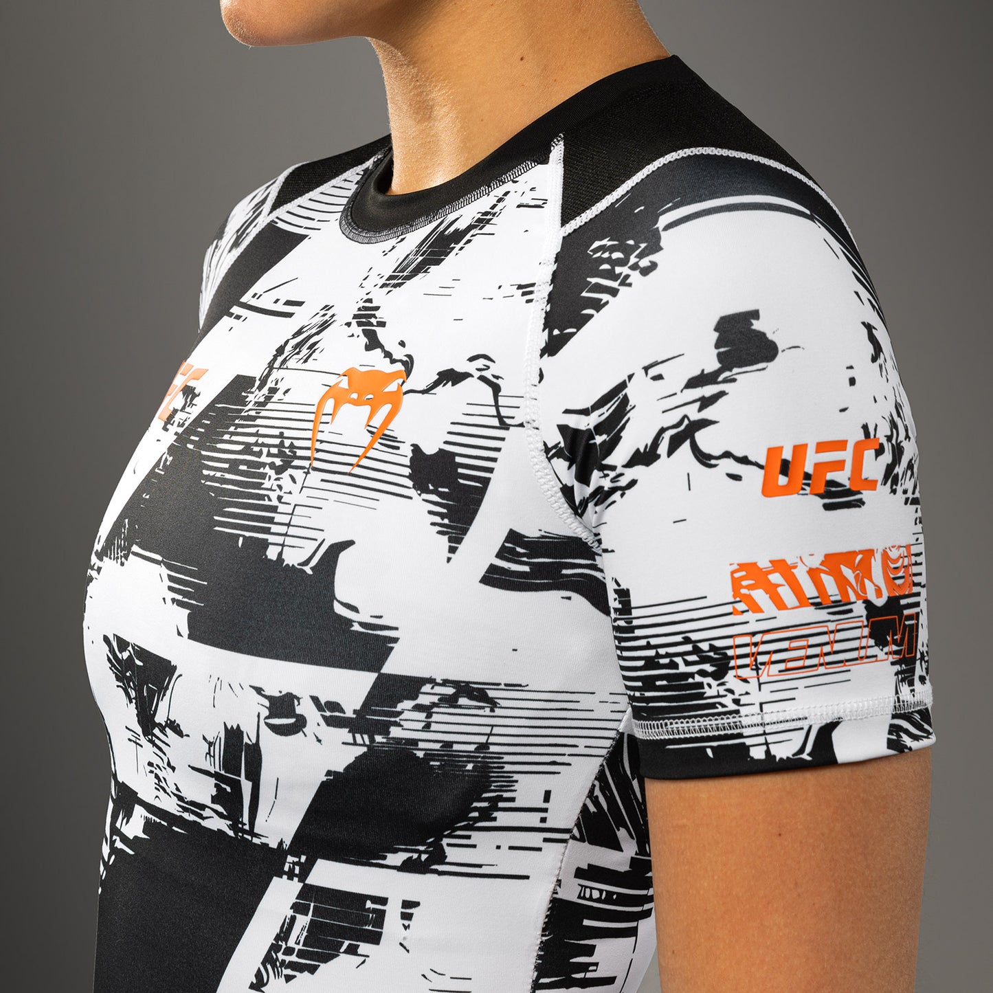 UFC Zenith by Venum Authentic Fight Week Performance Rashguard Korte Mouw Dames - Wit