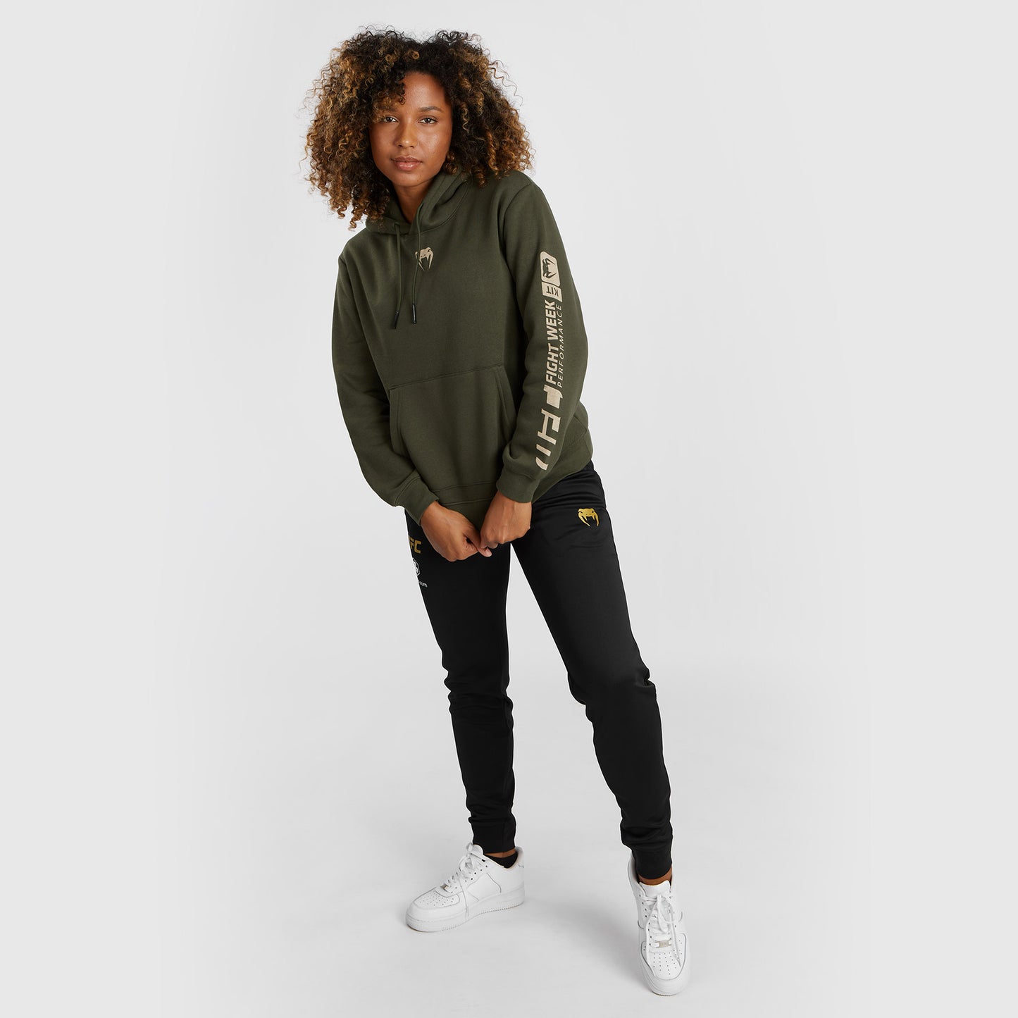 UFC Adrenaline by Venum Fight Week Pullover Hoodie voor Dames - Khaki