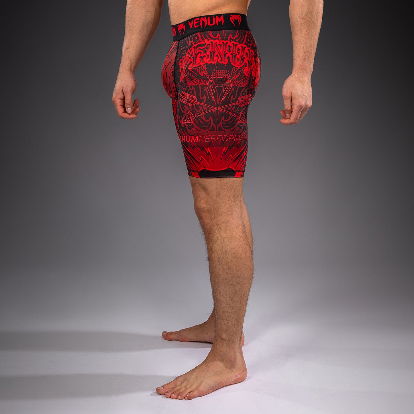 Venum Wolf Atak Compressieshort – Zwart/Rood