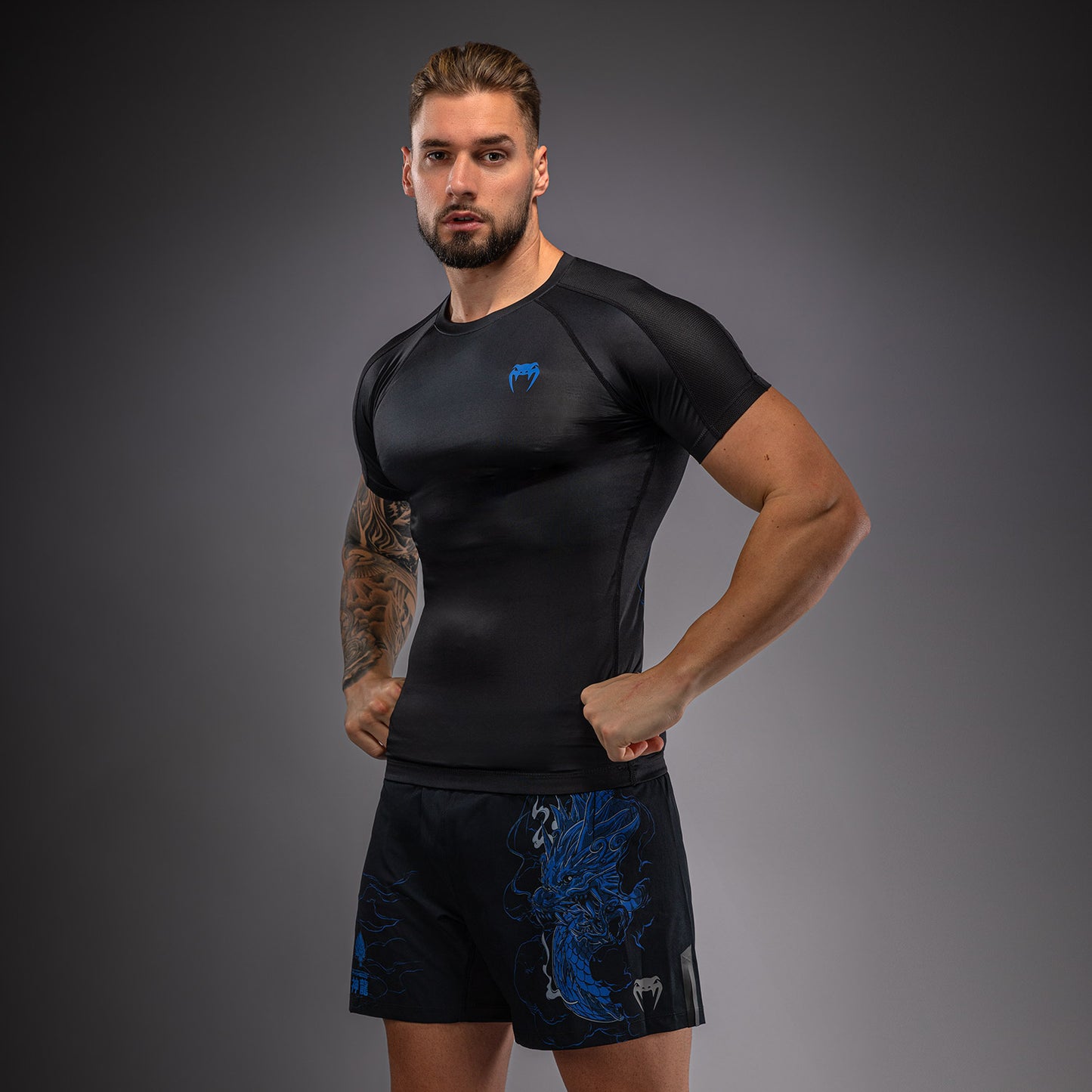 Venum Thunder Dragon Rashguard met korte mouwen – Zwart/Koningsblauw