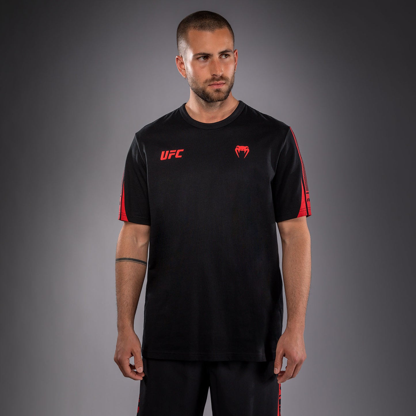 Venum UFC Unity by Venum Authentic Fight Week Heren T-shirt met Korte Mouwen - Zwart