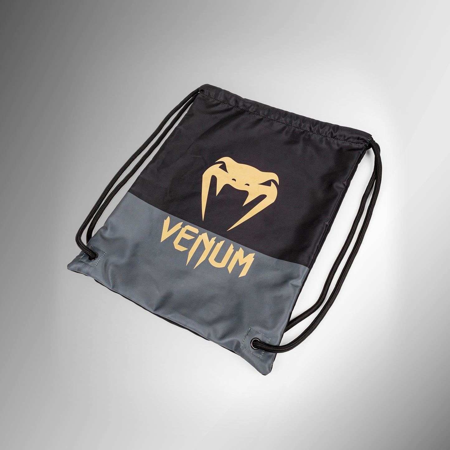 Venum Classic Rugzak (20-25L) – Zwart/Goud
