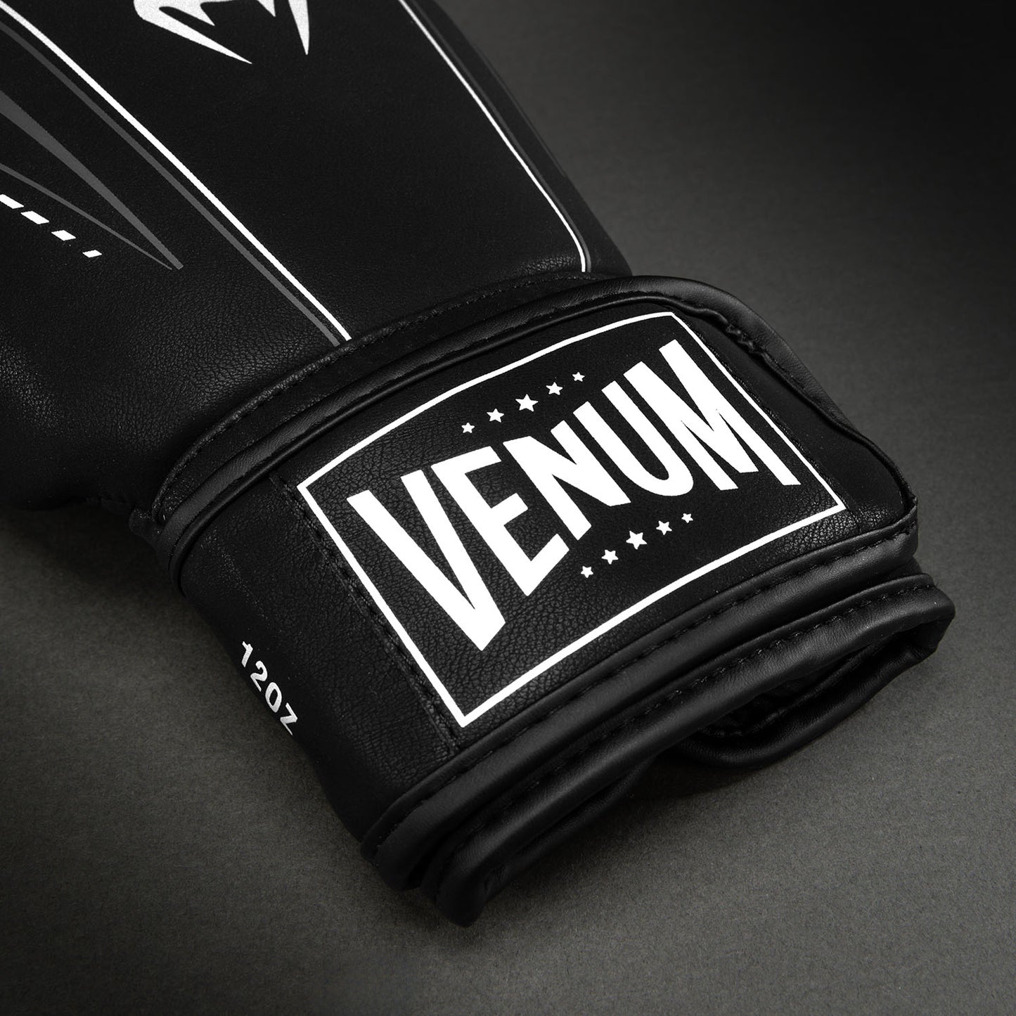 Venum Streamline Bokshandschoenen Zwart/Wit