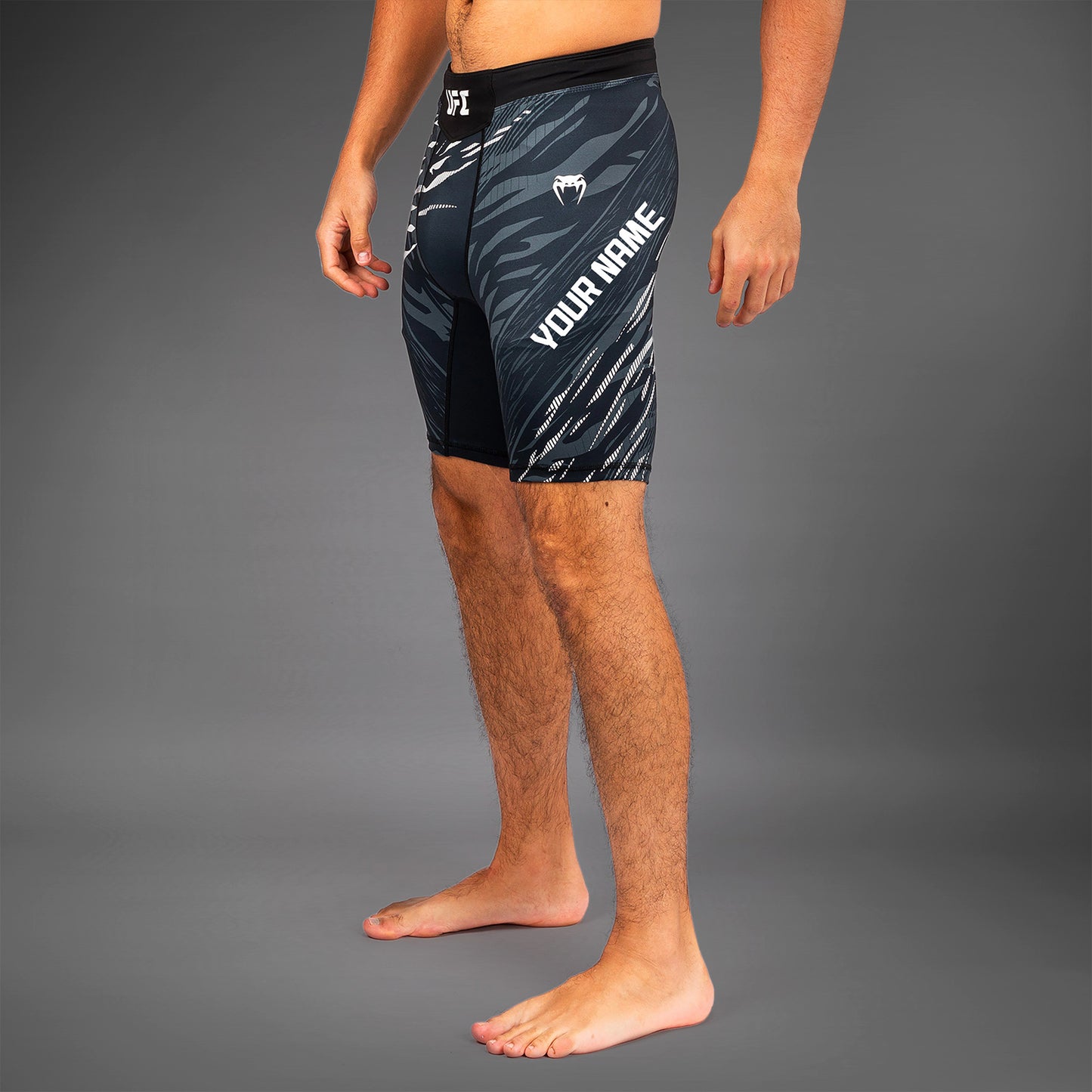 UFC Fusion by Venum Personalized Authentic Fight Night Vale Tudo Shorts voor Heren - Zwart