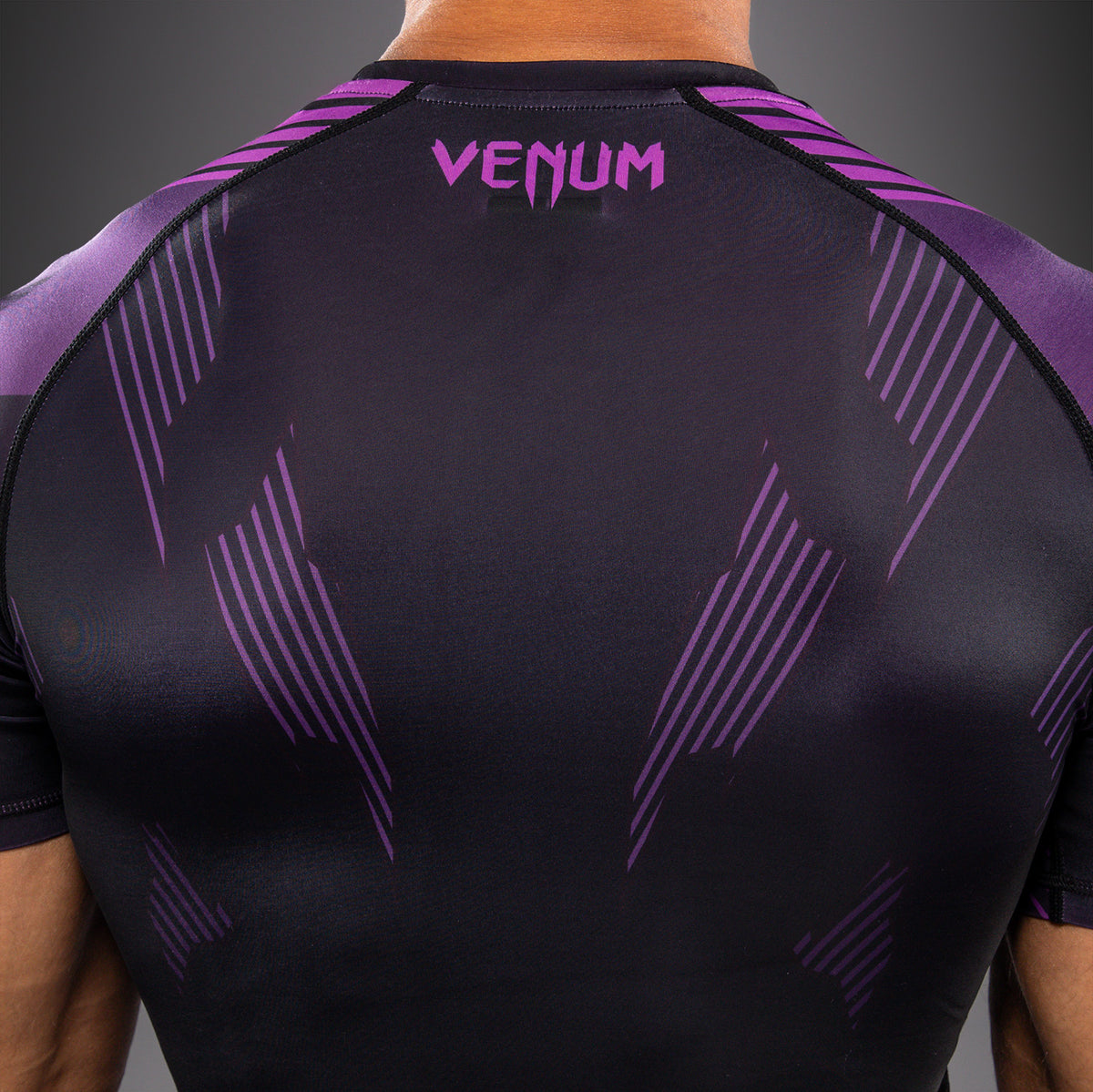 Venum No-Gi 6.0 Rashguard met korte mouwen - Zwart/Paars