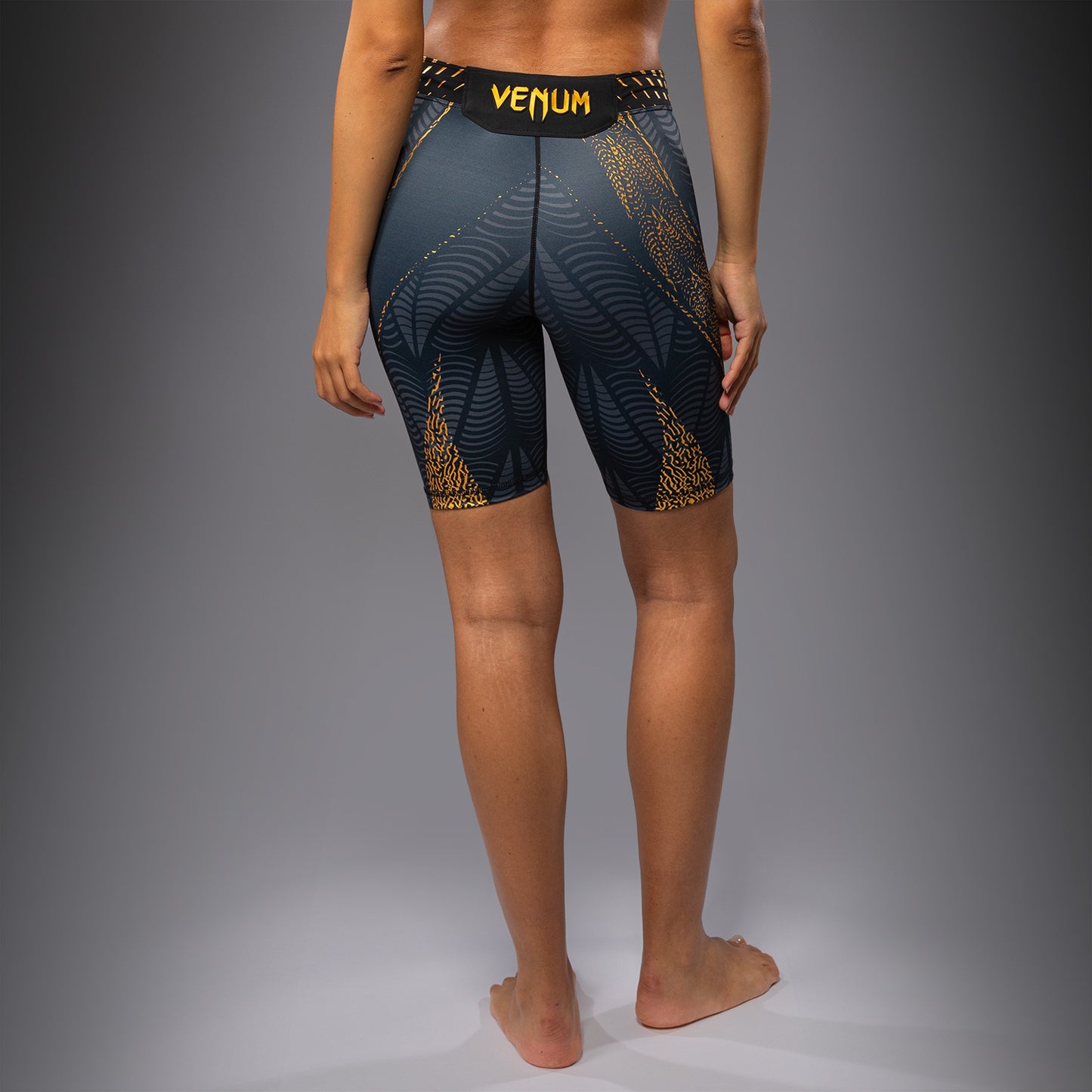 UFC Zenith by Venum Authentic Fight Night Long Fit Vale Tudo Short Dames - Champion