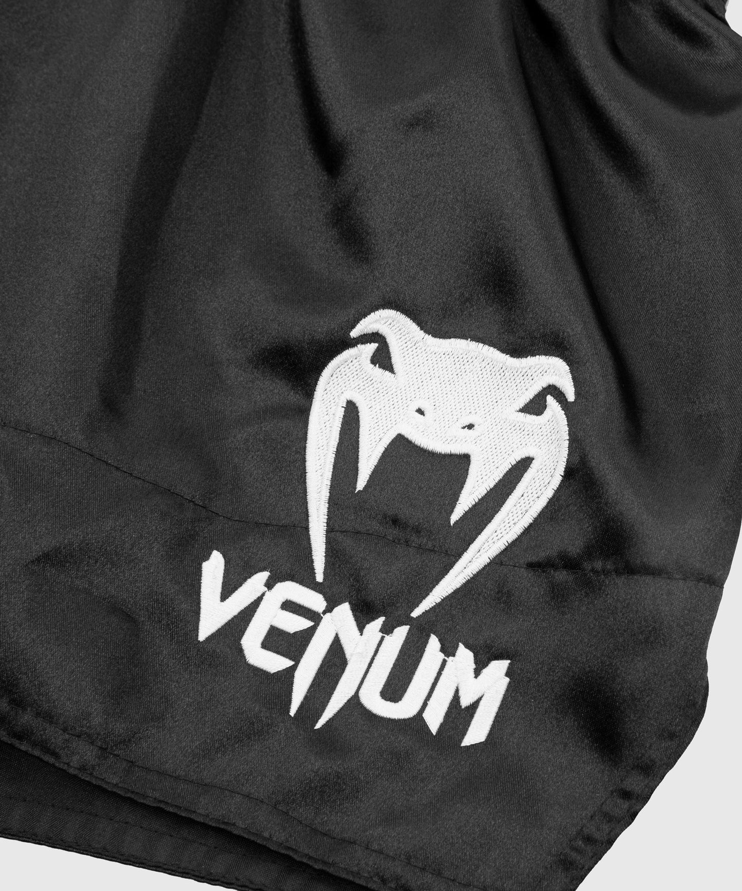 Venum Muay Thai Shorts Classic - Zwart/Wit