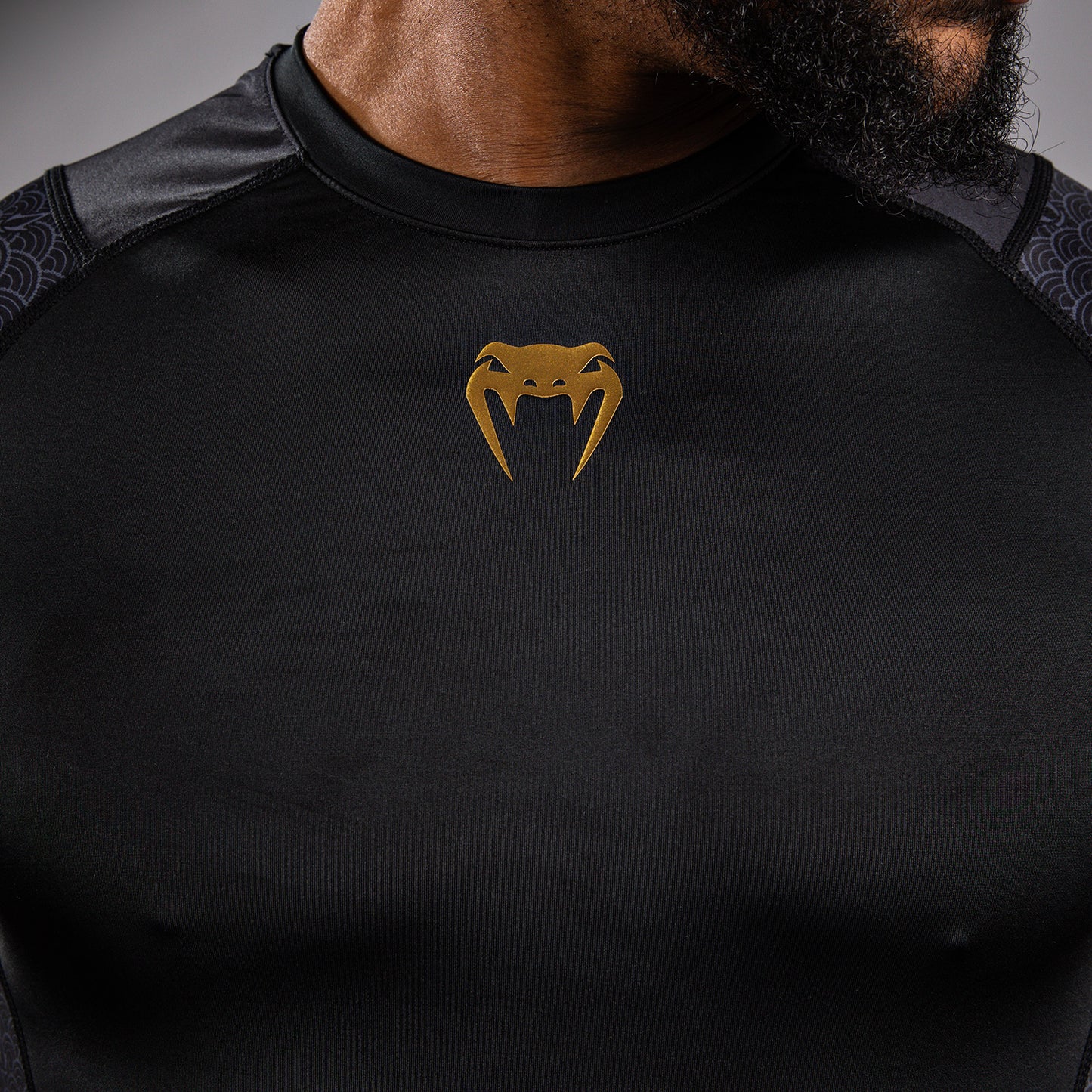 Venum x Assassin’s Creed Shadows Heren-Rashguard met korte mouwen - Zwart