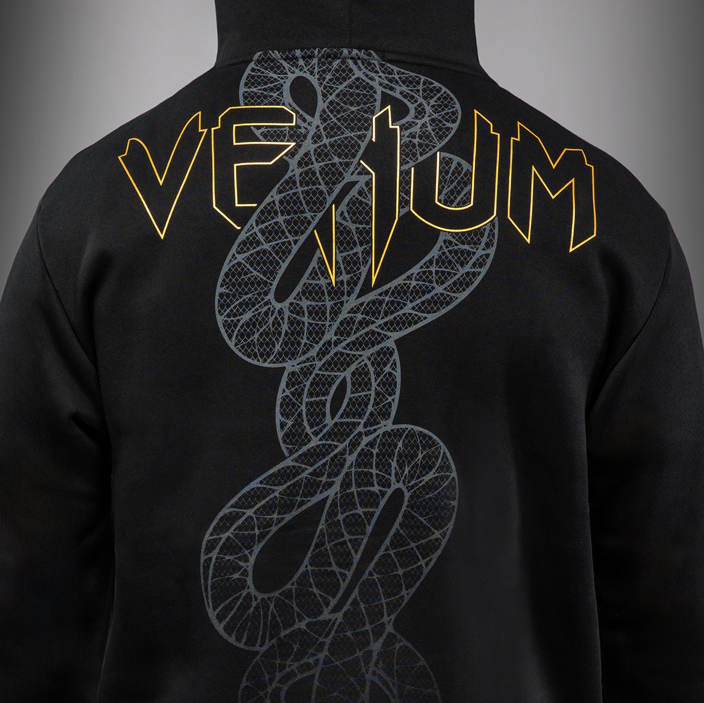 Venum Serpenti Hoodie – Zwart/Zilver/Goud