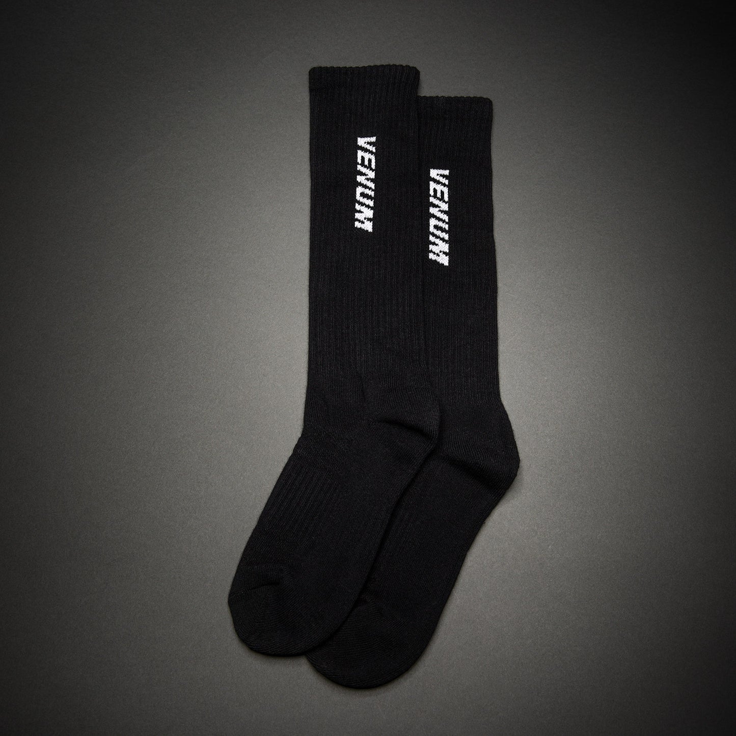 Venum Essential Over-the-Calf Sokken – Zwart/Wit
