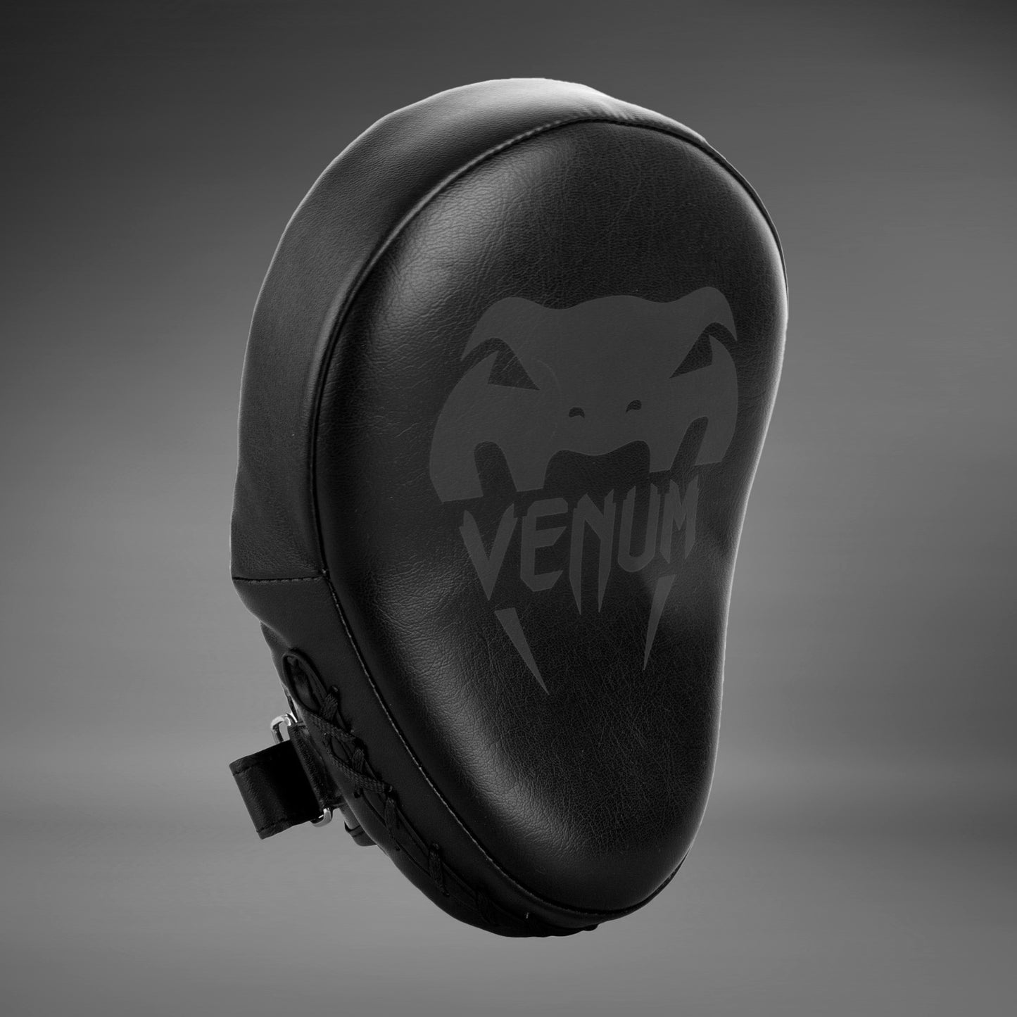 Venum Light Focus Mitts - zwart/zwart (paar)