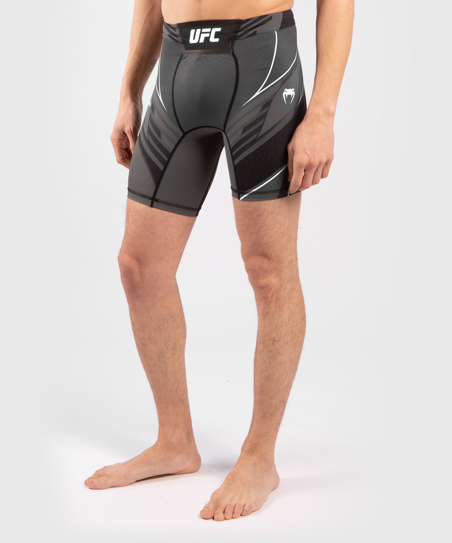 UFC Venum Authentic Fight Night Vale Tudo Herenshort - Short Fit - Zwart