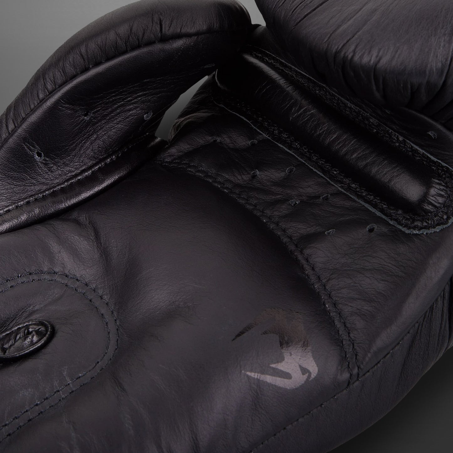 Venum Giant 3.0 Bokshandschoenen - nappaleer - zwart/zwart