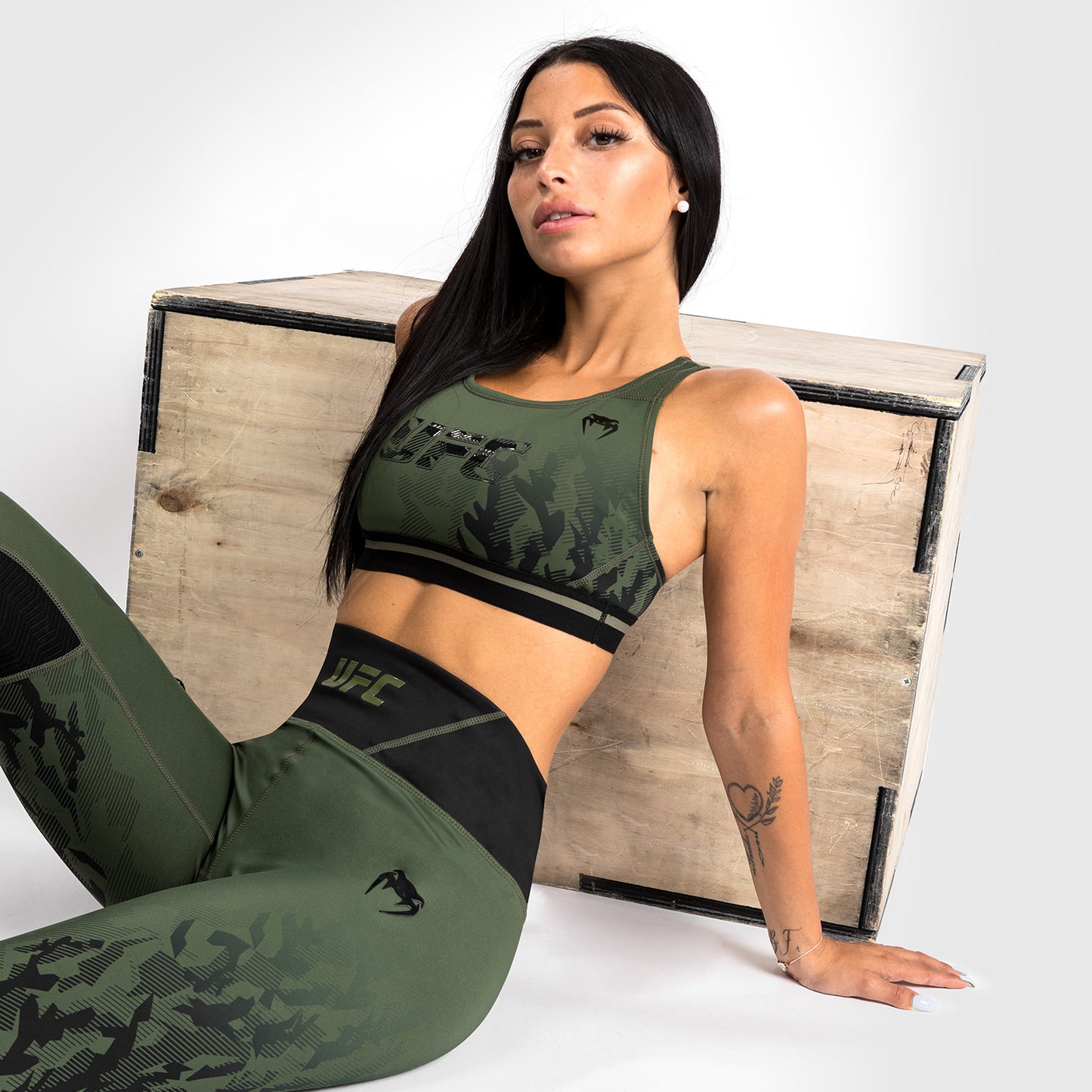UFC Venum Authentic Fight Week Performance Tight voor dames - Kaki