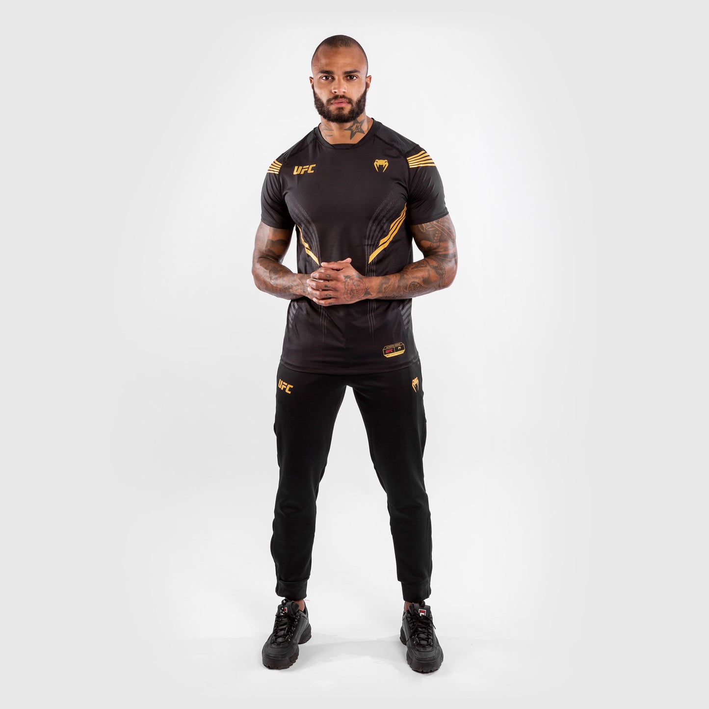 UFC Venum Gepersonaliseerd Authentic Fight Night Walkout Herenshirt - Champion