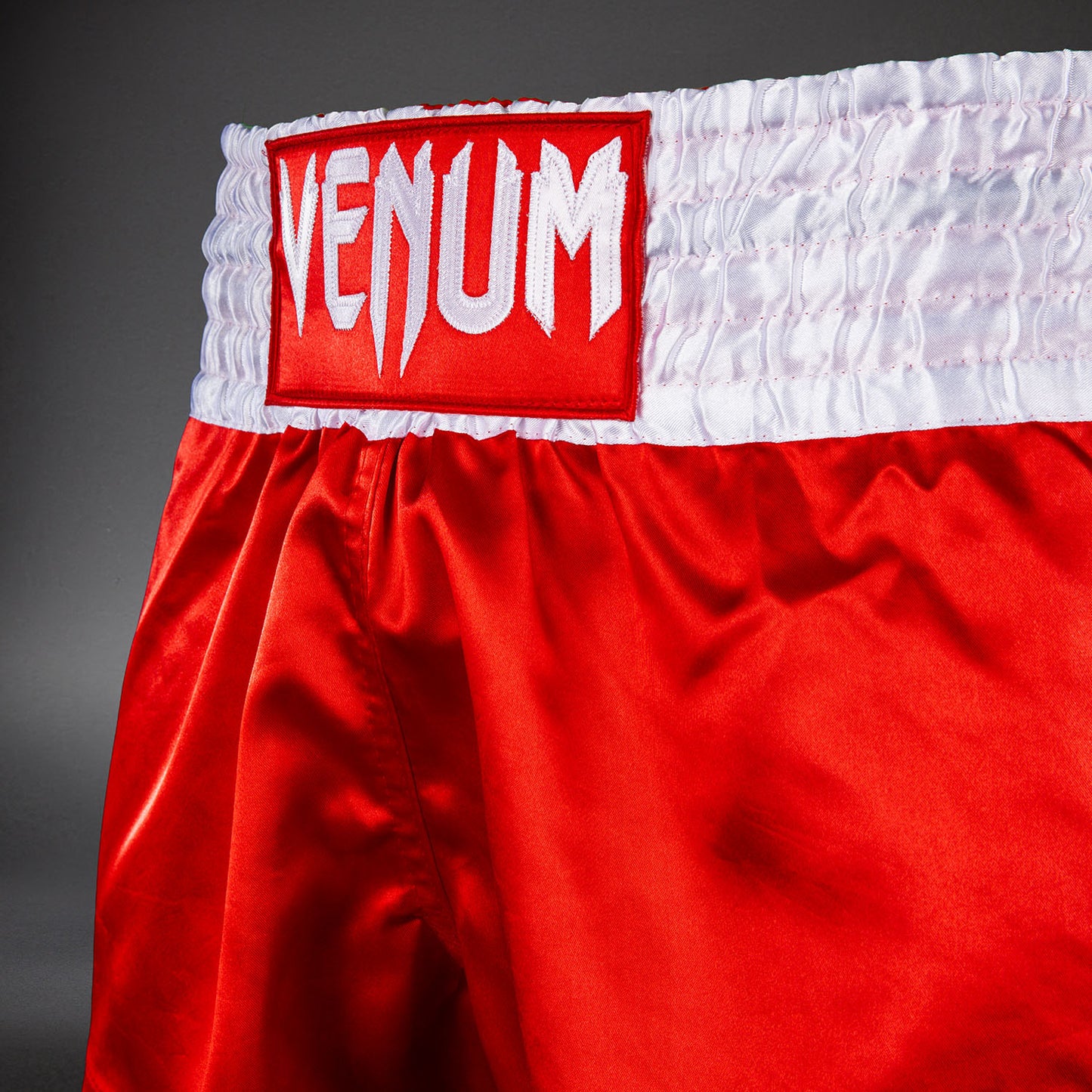 Venum Classic Muay Thai Shorts – Rood