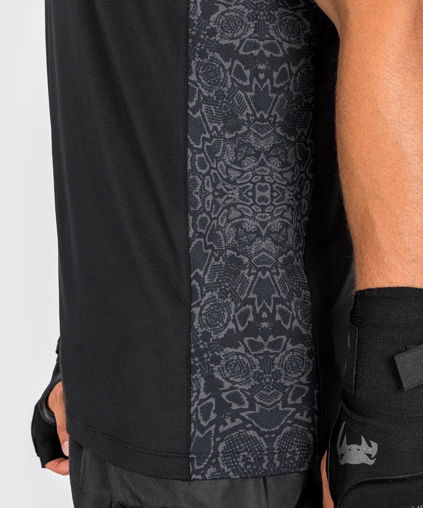 Venum Classic Evo Dry Tech Tank Top - Zwart/Wit