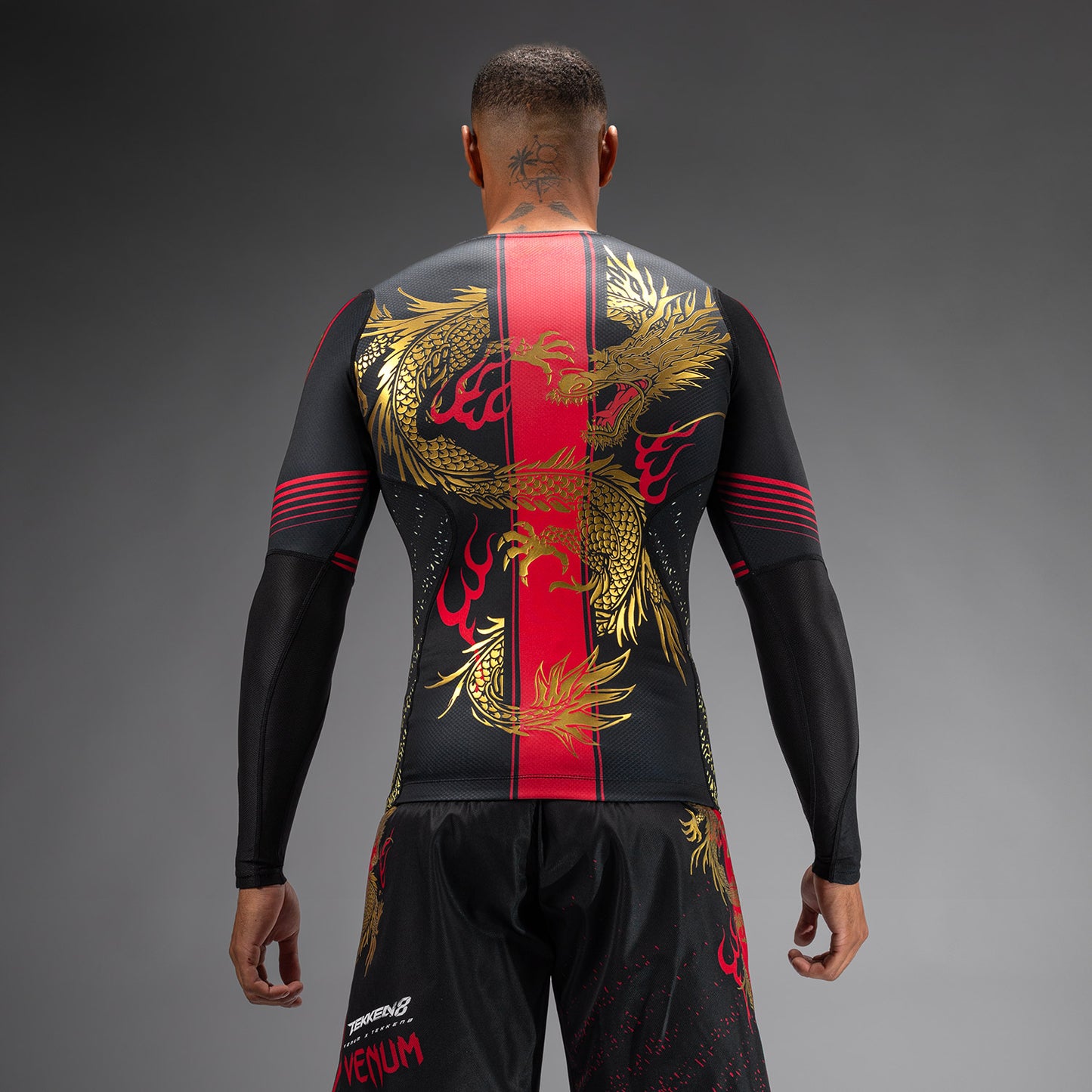 Venum x TEKKEN 8 - Marshall Law Rashguard - Zwart/Rood/Goud