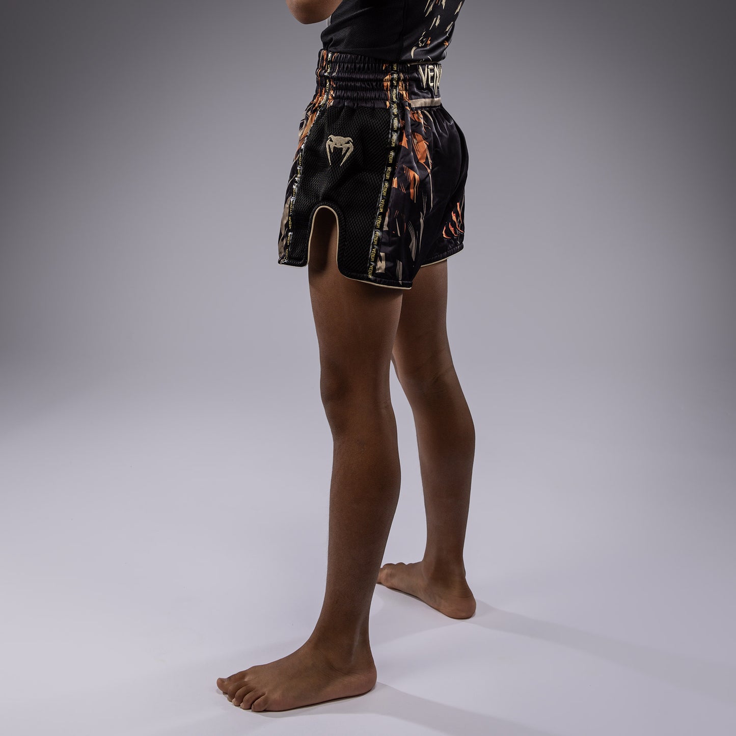 Venum Tiger Kids Muay Thai Shorts - Zwart / Neon Oranje