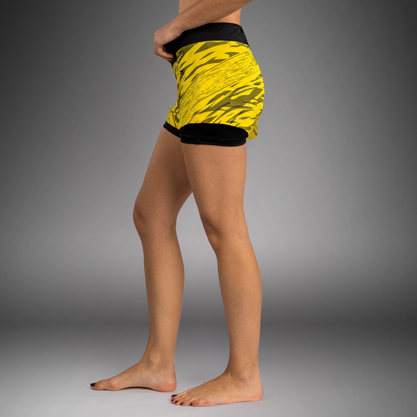 UFC Fusion by Venum Authentic Fight Night Fight Shorts voor Dames - Geel