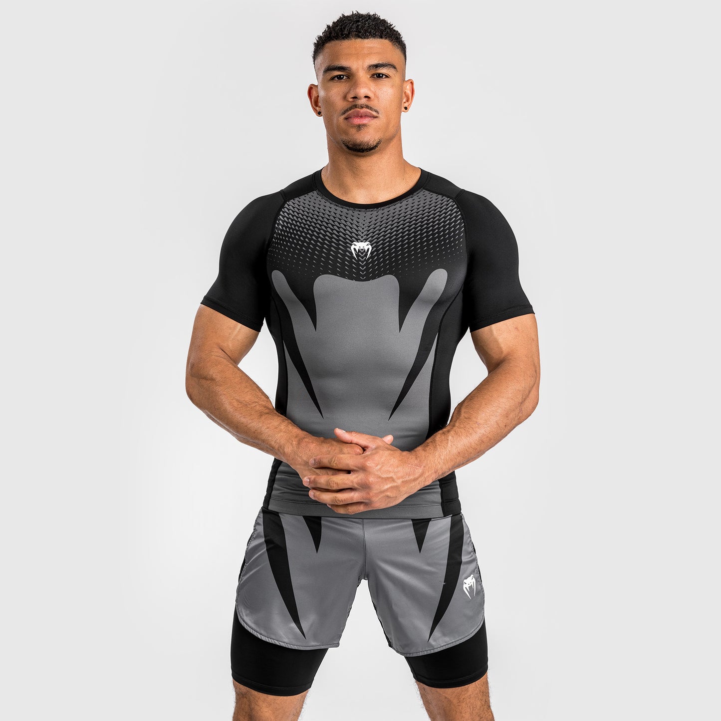 Venum Attack Heren Korte Mouw Rashguard - Zwart/Grijs