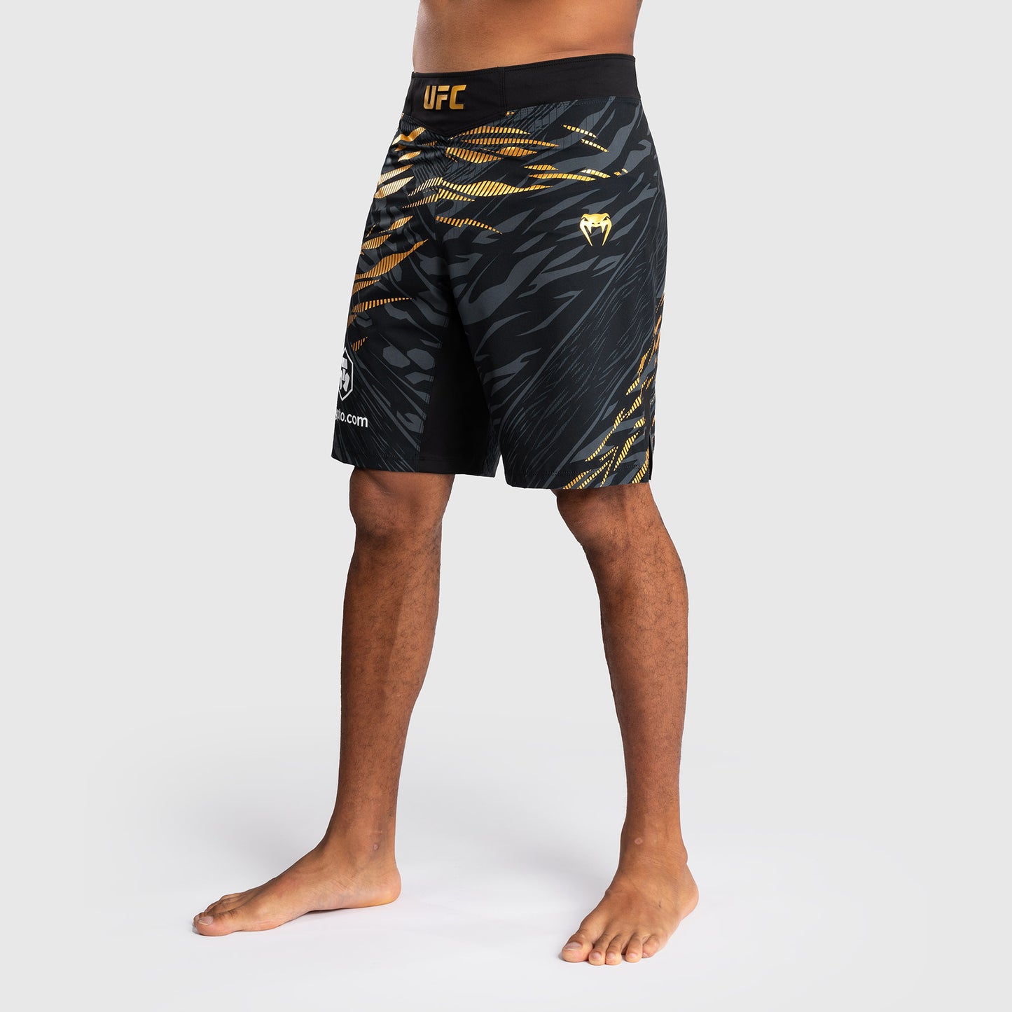 UFC Fusion by Venum Personalized Authentic Fight Night Fight Shorts voor Heren - Lang Fit - Kampioen