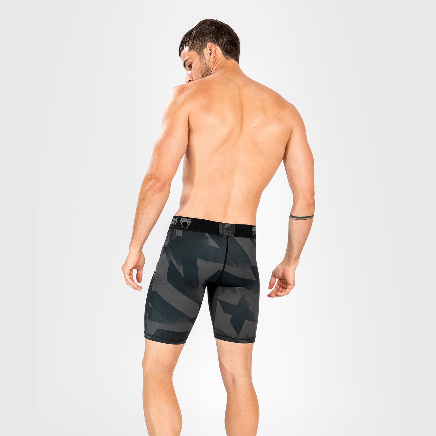 Vale Tudo Venum Razor Short - Zwart/Goud
