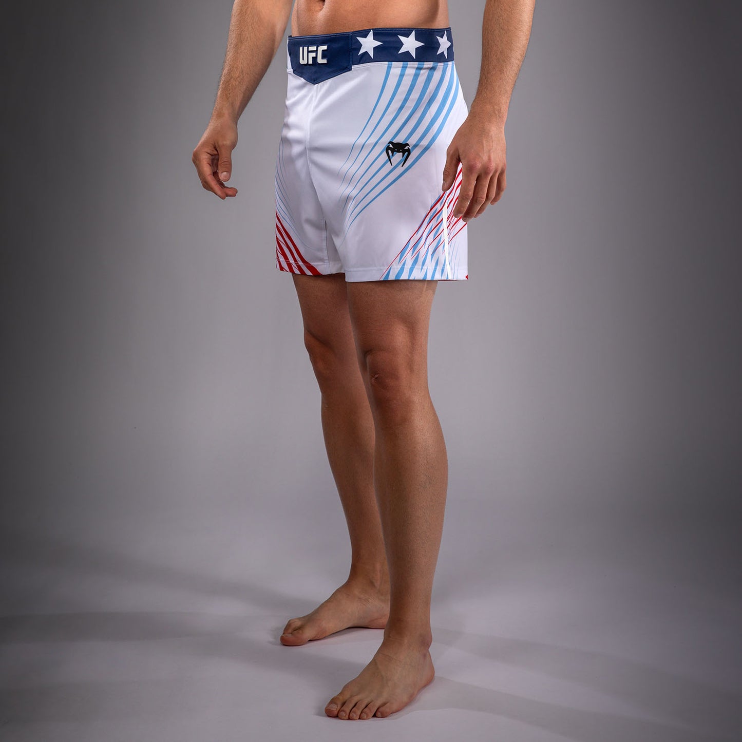 Official UFC Freedom 250 by Venum Authentic Fight Night Fight Shorts Short Fit voor heren - Wit