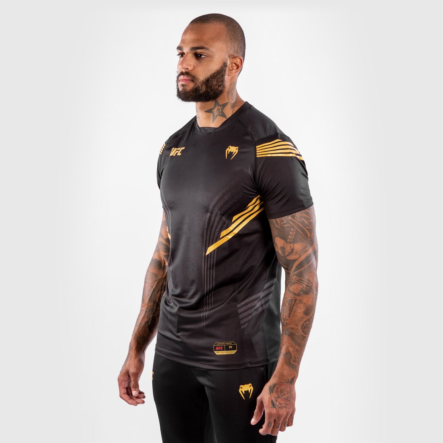 UFC Venum Gepersonaliseerd Authentic Fight Night Walkout Herenshirt - Champion