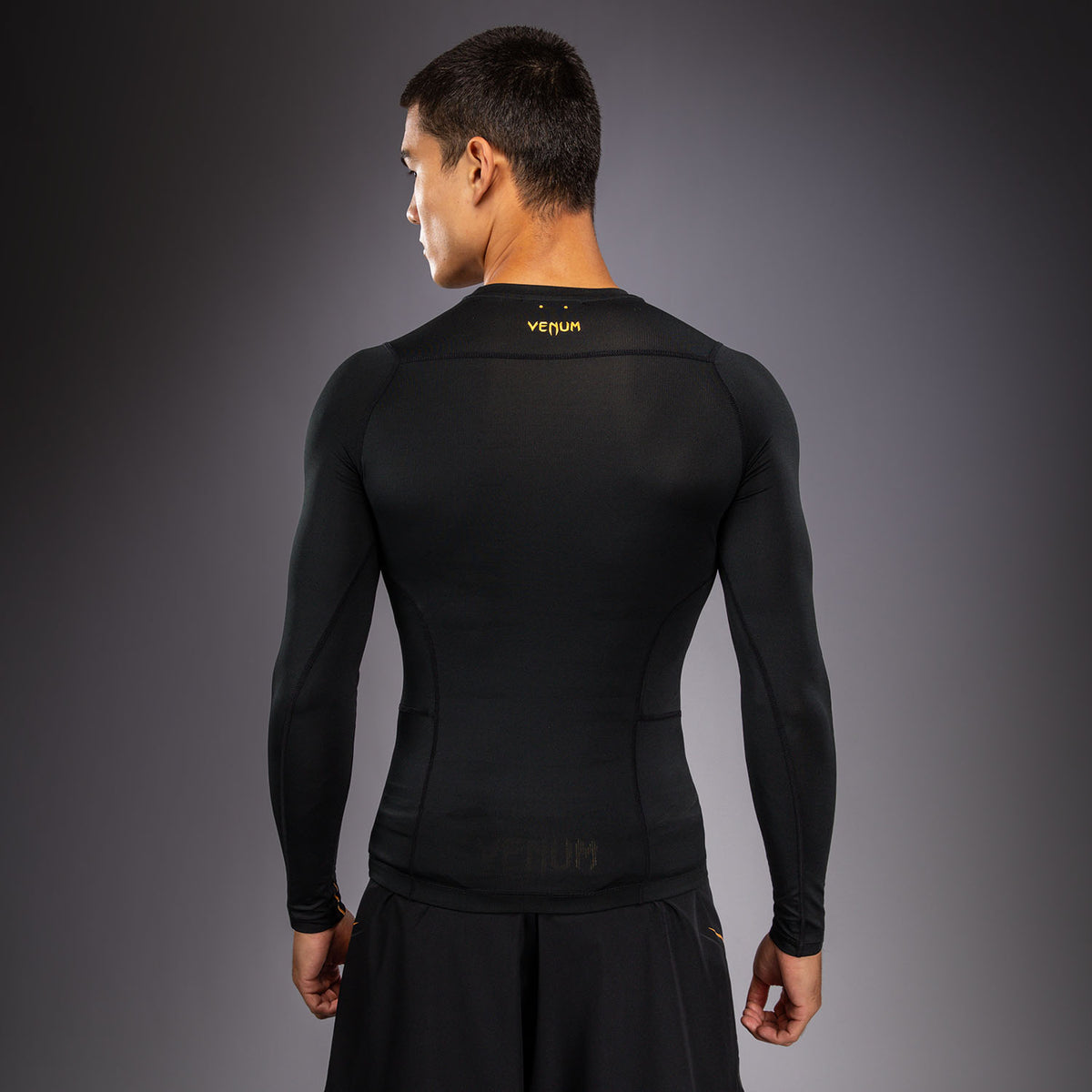 Venum G-Core Rashguard met lange mouwen - Zwart/Goud