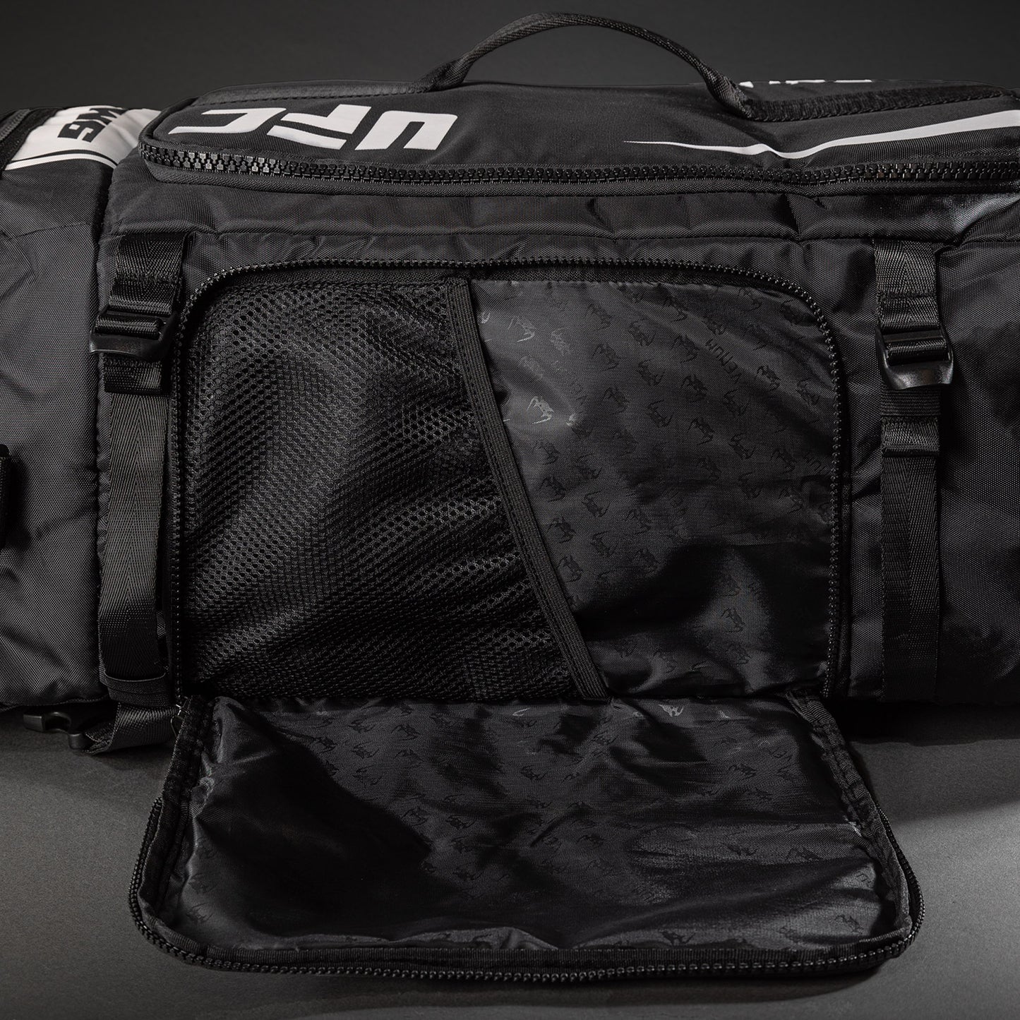 UFC Unity by Venum Authentic Fight Week Sporttas – Zwart/Wit