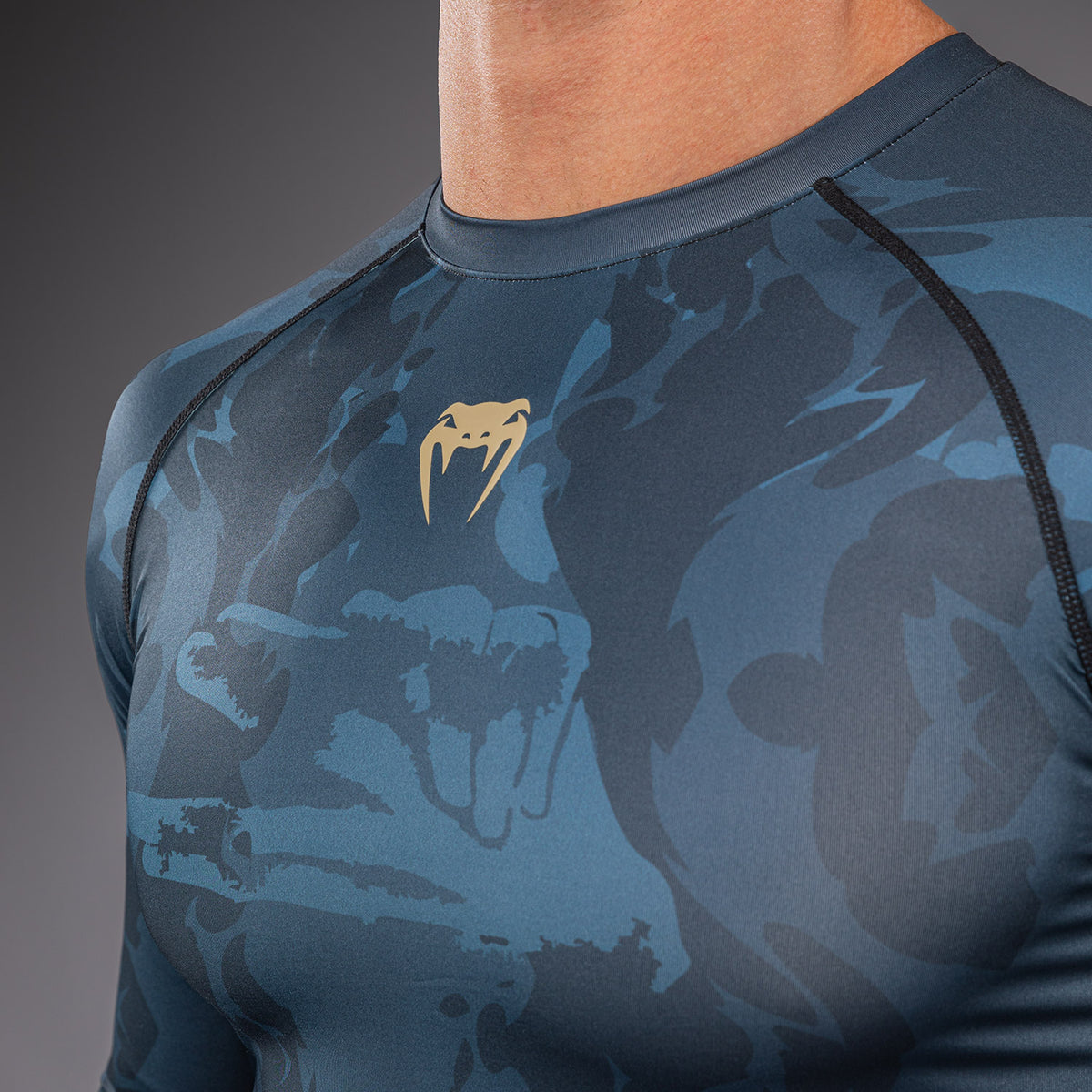 Jujutsu Kaisen x Venum Fushiguro Rashguard met lange mouwen – Oceaan blauw