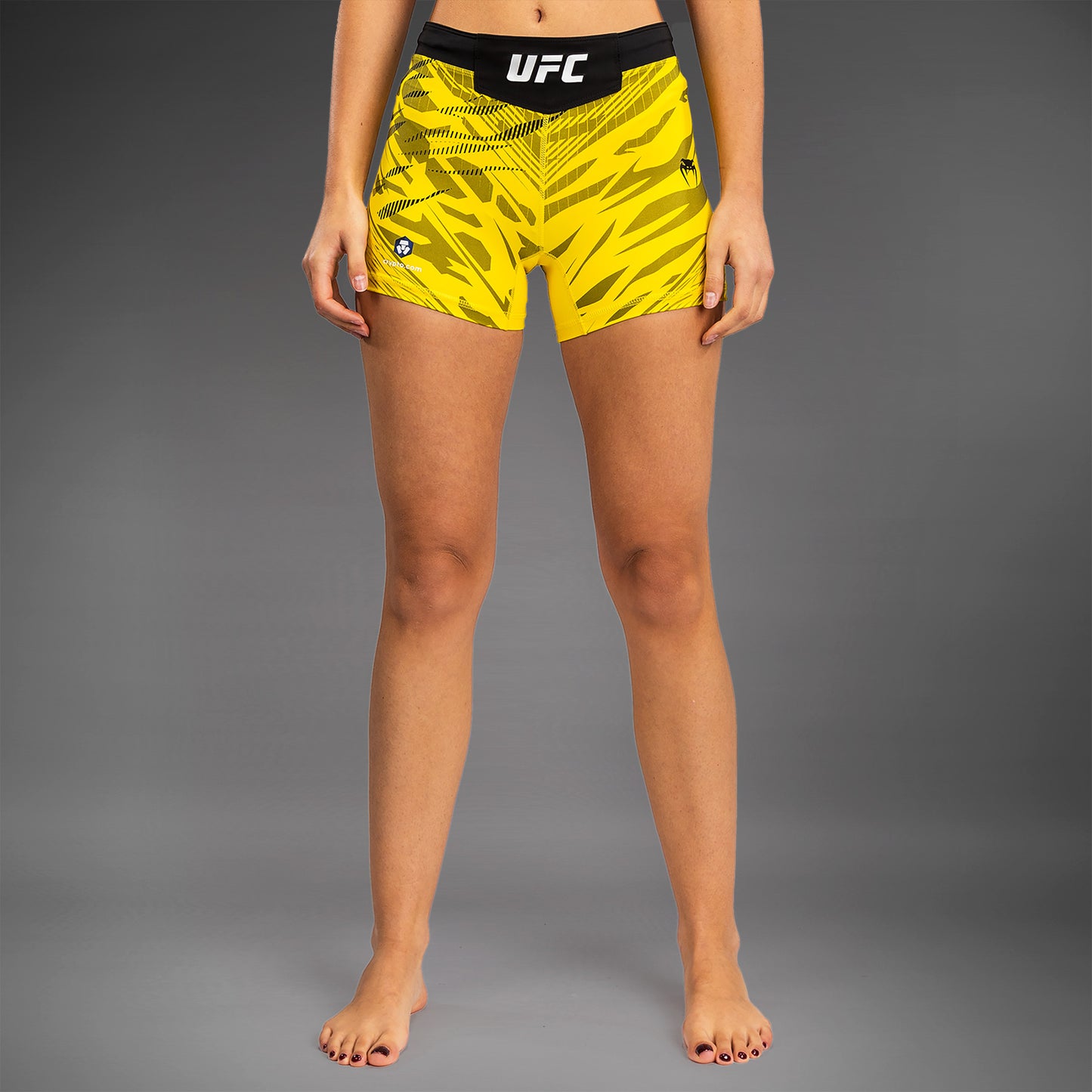UFC Fusion by Venum Authentic Fight Night Vale Tudo Shorts voor Dames - Kort Fit - Geel