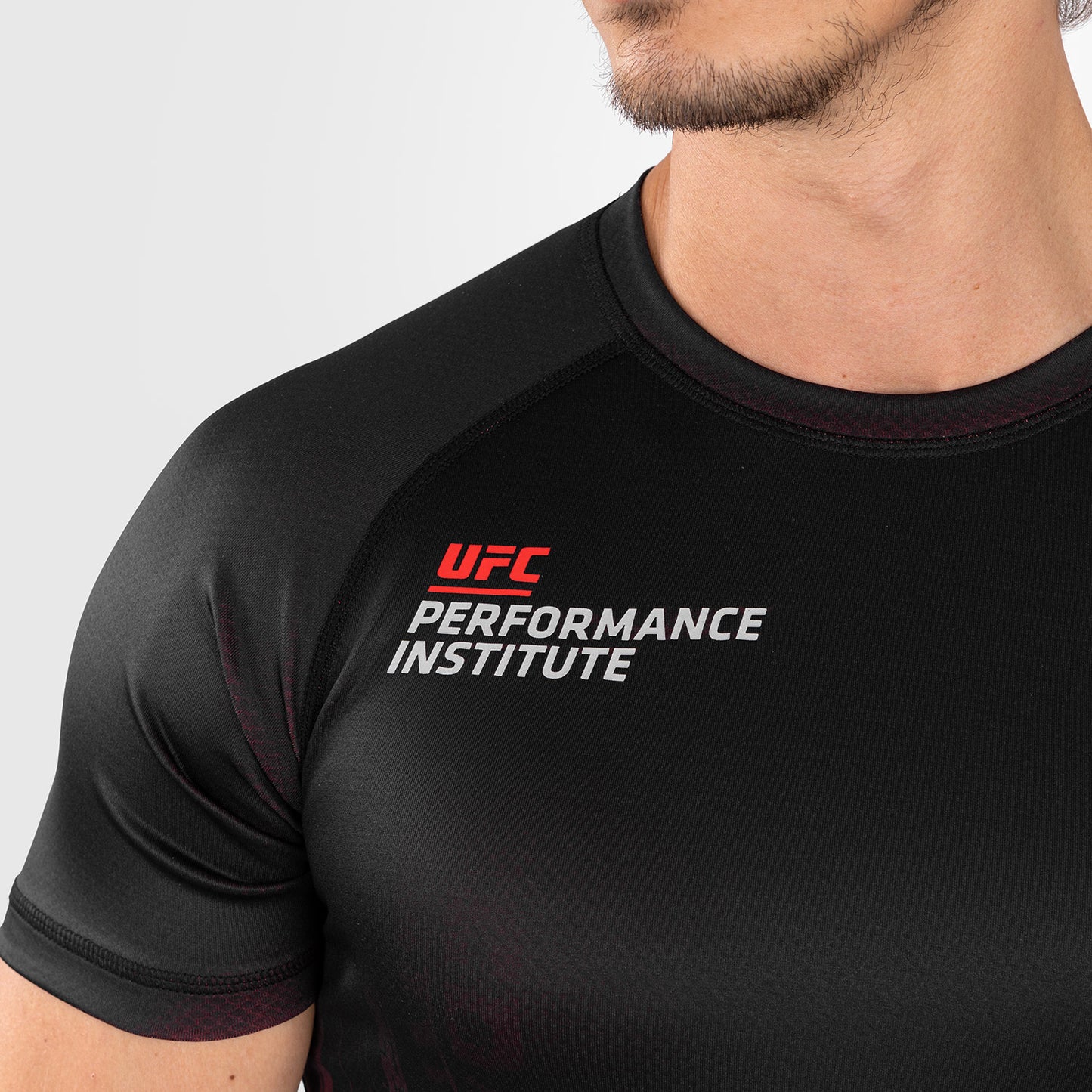 UFC Venum Performance Institute 2.0 Heren Rashguard met korte mouwen - Zwart/Rood
