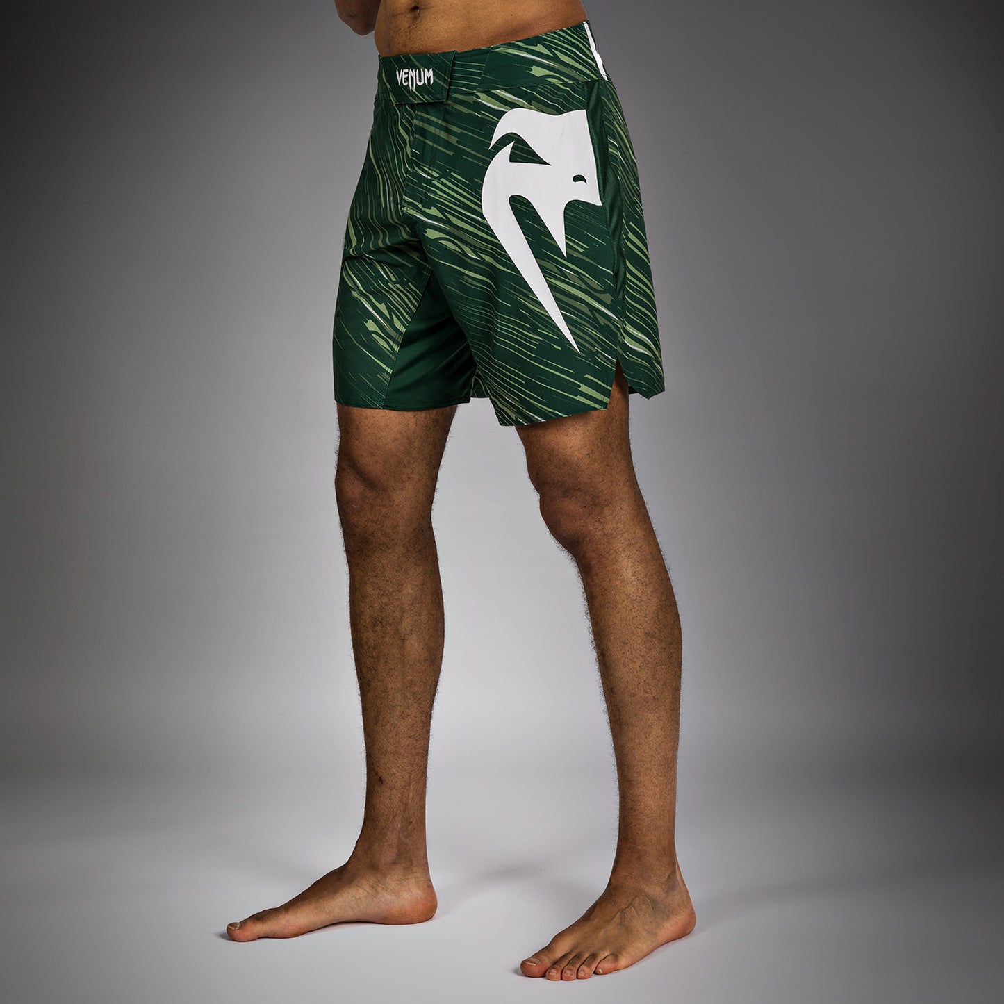 Venum Rapid Light Fight Shorts - Bosgroen